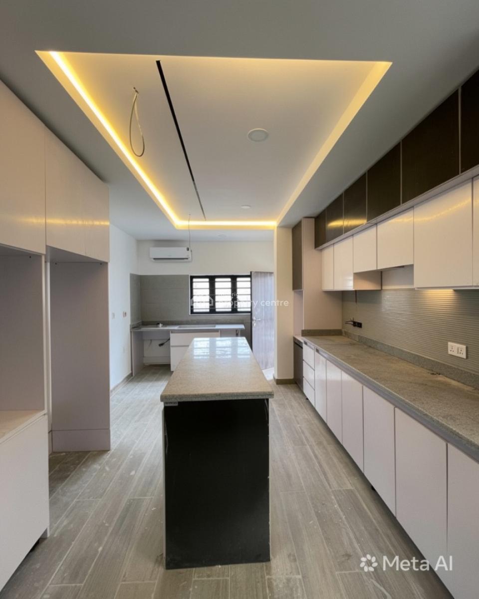 4 Bedroom Terrace Duplex + Bq, Lekki Phase 1, Lekki, Lagos, Terraced Duplex for Sale