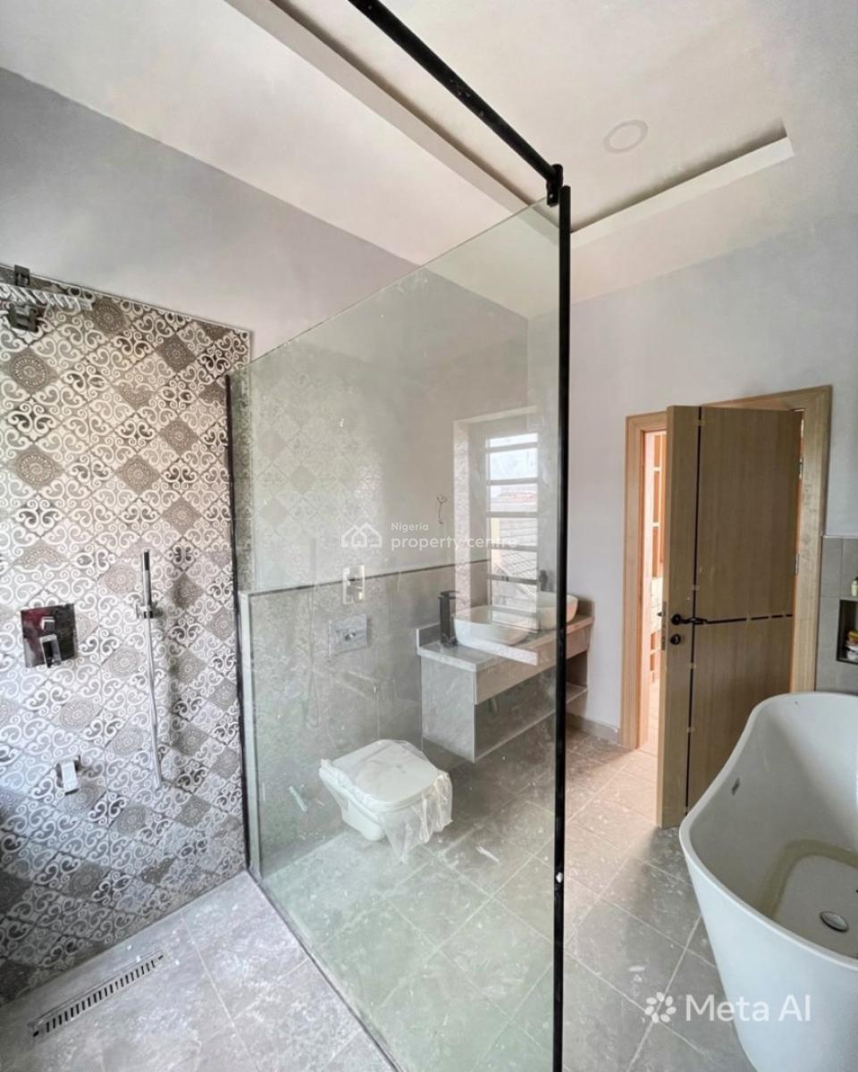 4 Bedroom Terrace Duplex + Bq, Lekki Phase 1, Lekki, Lagos, Terraced Duplex for Sale