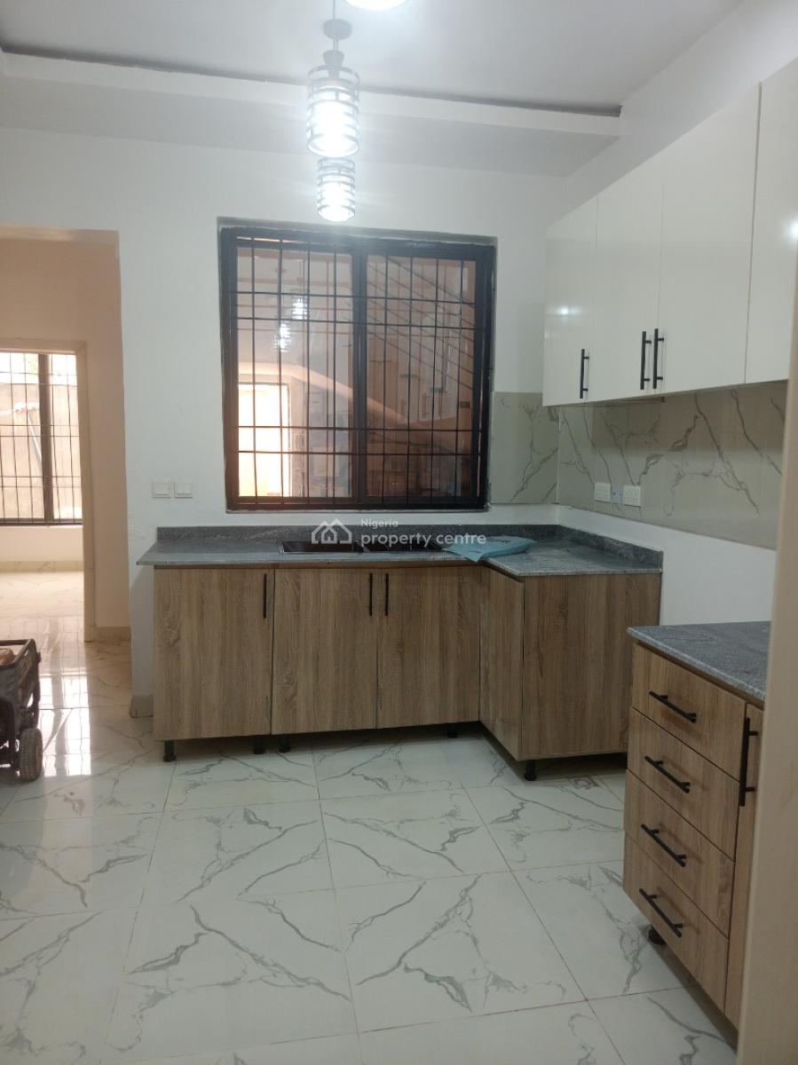 Specious 3 Bedroom Block of Flat with Bq, Off Jahi/katampe Road, Jahi, Abuja, Flat / Apartment for Rent