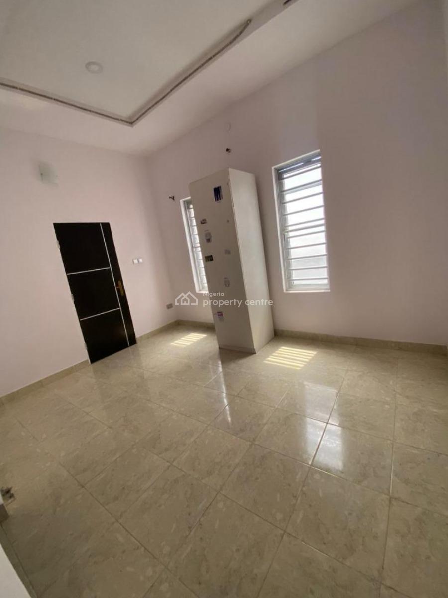 Distress Auction 5 Bedroom Semi-detached Duplex, West End Estate Ikota Vila  Estate, Lekki, Lagos, Semi-detached Duplex for Sale