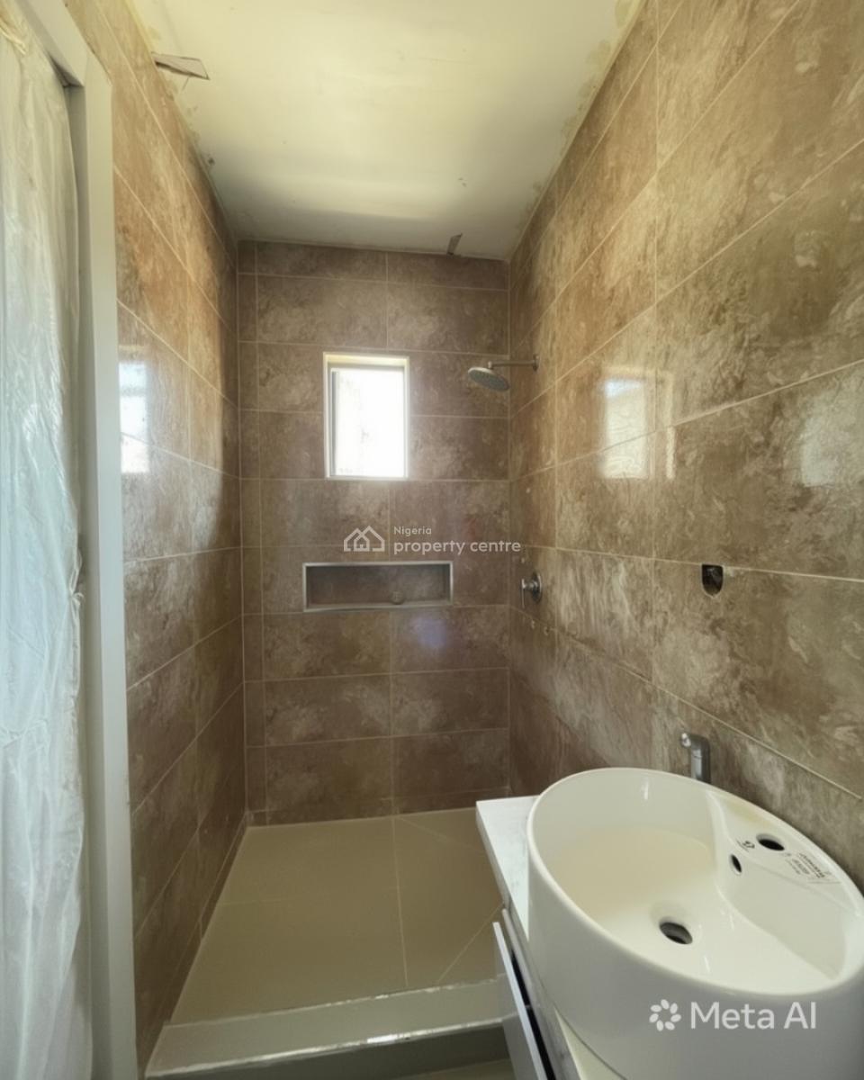 2 Bedroom Apartment, Lekki Phase 1, Lekki, Lagos, House for Sale