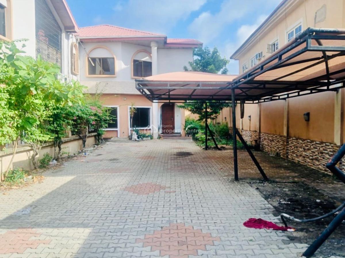 Spacious 4 Bedroom Semi Detached House with a Room Bq, Off Admiralty Lekki Phase 1, Lekki Phase 1, Lekki, Lagos, House for Rent