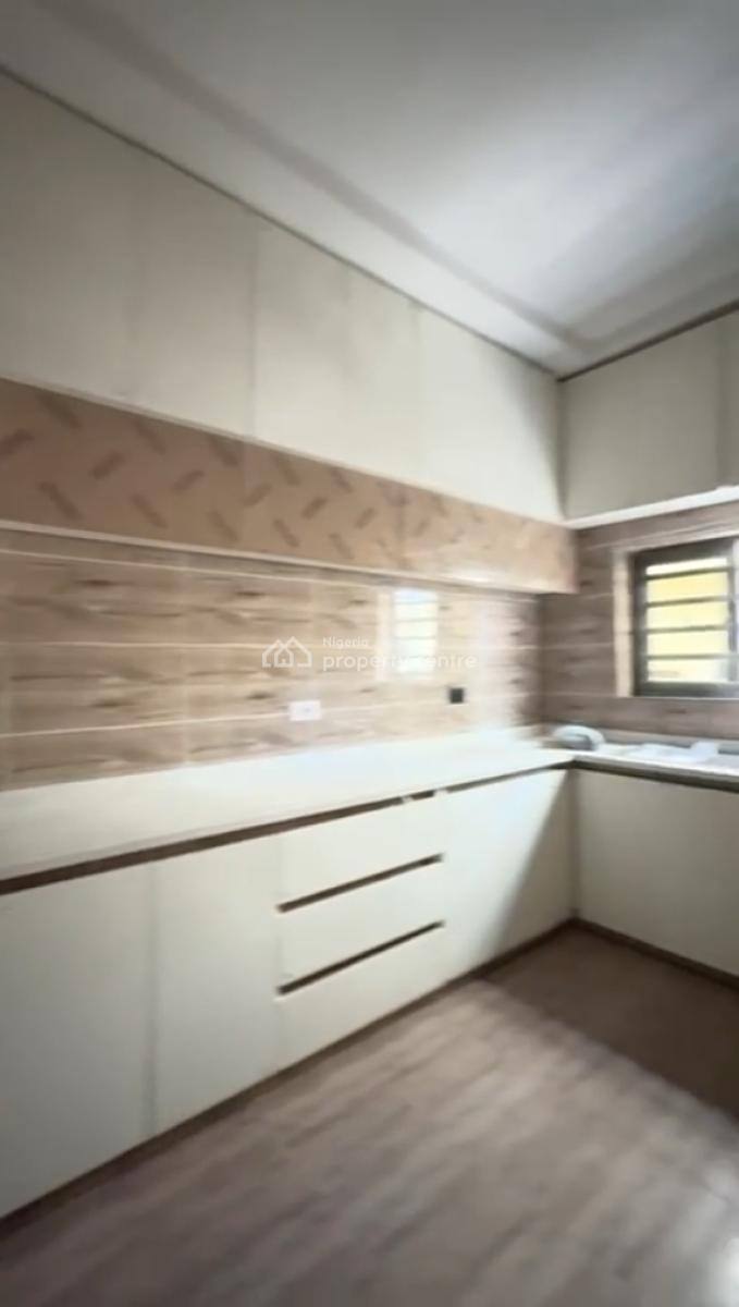4-bedroom Terrace Duplex in Gaduwa By Gaat School, Gaduwa, Abuja, Terraced Duplex for Sale