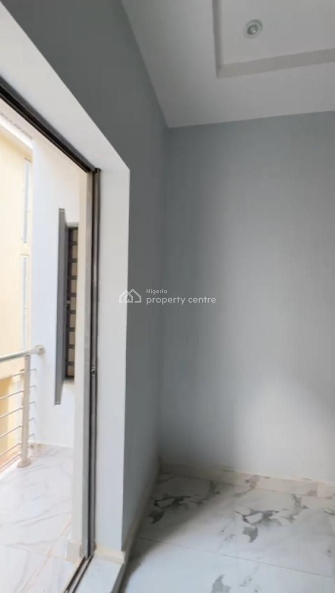 4-bedroom Terrace Duplex in Gaduwa By Gaat School, Gaduwa, Abuja, Terraced Duplex for Sale