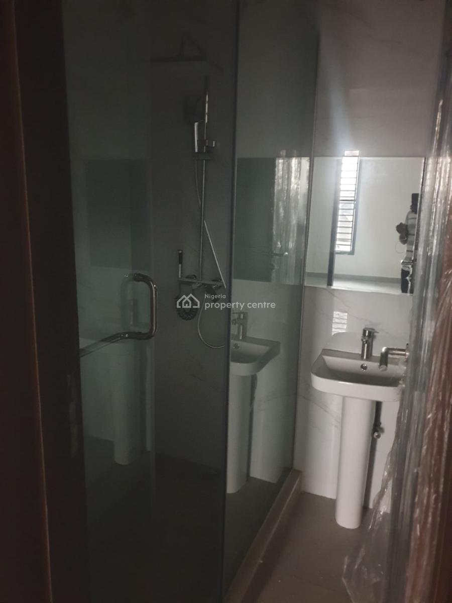 4 Bedrooms Terrace Duplex, Abiola  Estate Cmd Road, Magodo, Lagos, Terraced Duplex for Rent