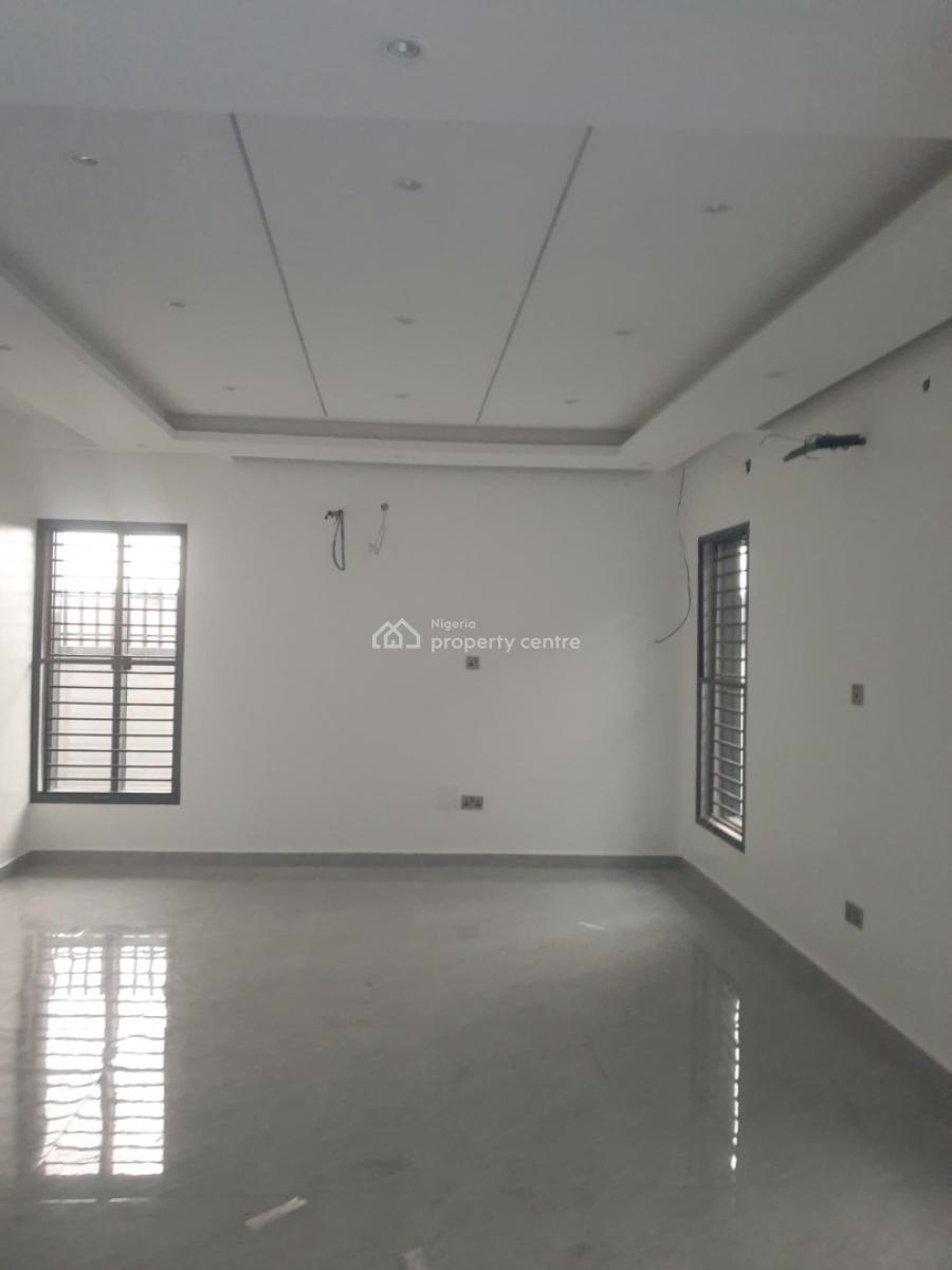 4 Bedrooms Terrace Duplex, Abiola  Estate Cmd Road, Magodo, Lagos, Terraced Duplex for Rent