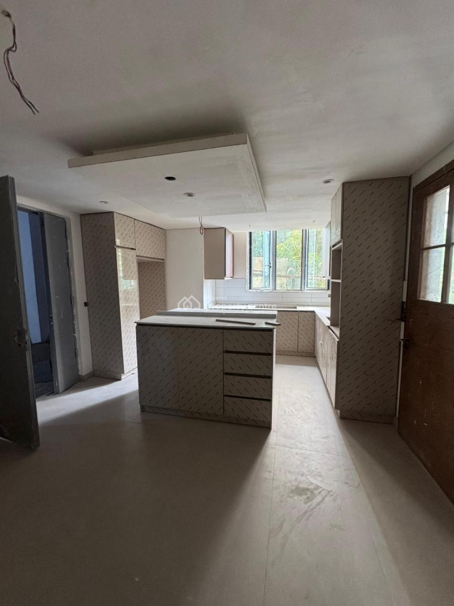 Exquisitely Detailed 3bedroom Spacious Apartment, Old Ikoyi, Ikoyi, Lagos, Flat / Apartment for Sale