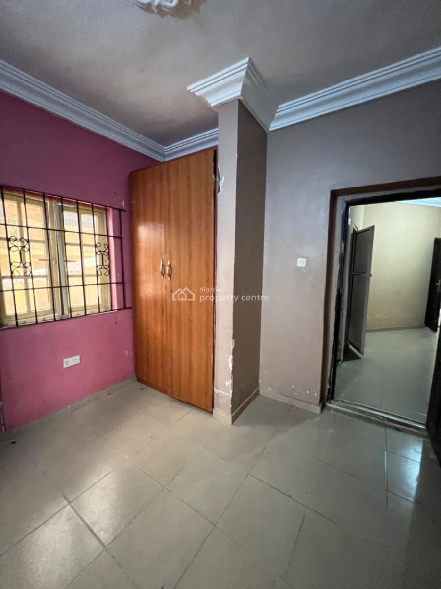 Clean 3 Bedrooms Flat, Agungi, Lekki, Lagos, Flat / Apartment for Rent