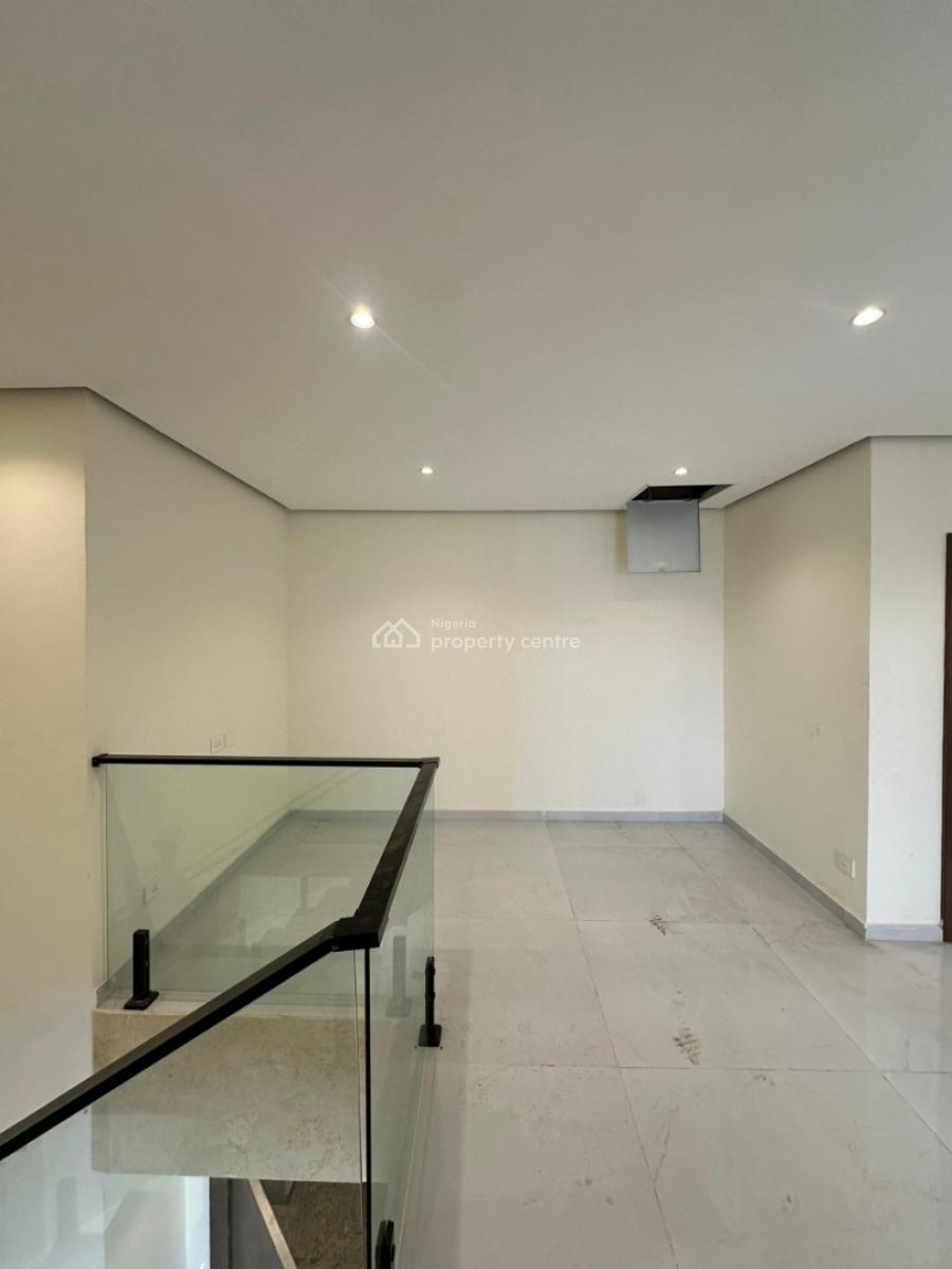 Newly & Tastefully Finished 4 Bedroom Pent House House with Bq, Victoria Island (vi), Lagos, Flat / Apartment for Sale