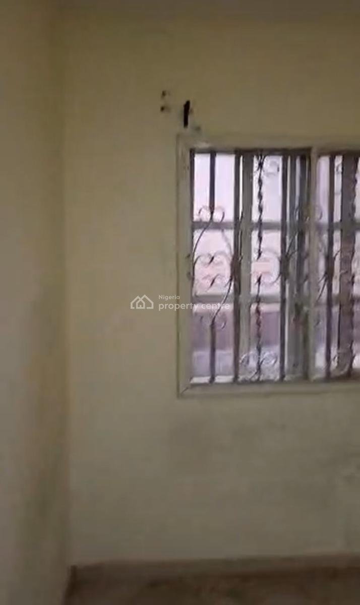 Mini Flat, Gra Phase 2, Magodo, Lagos, Mini Flat (room and Parlour) for Rent