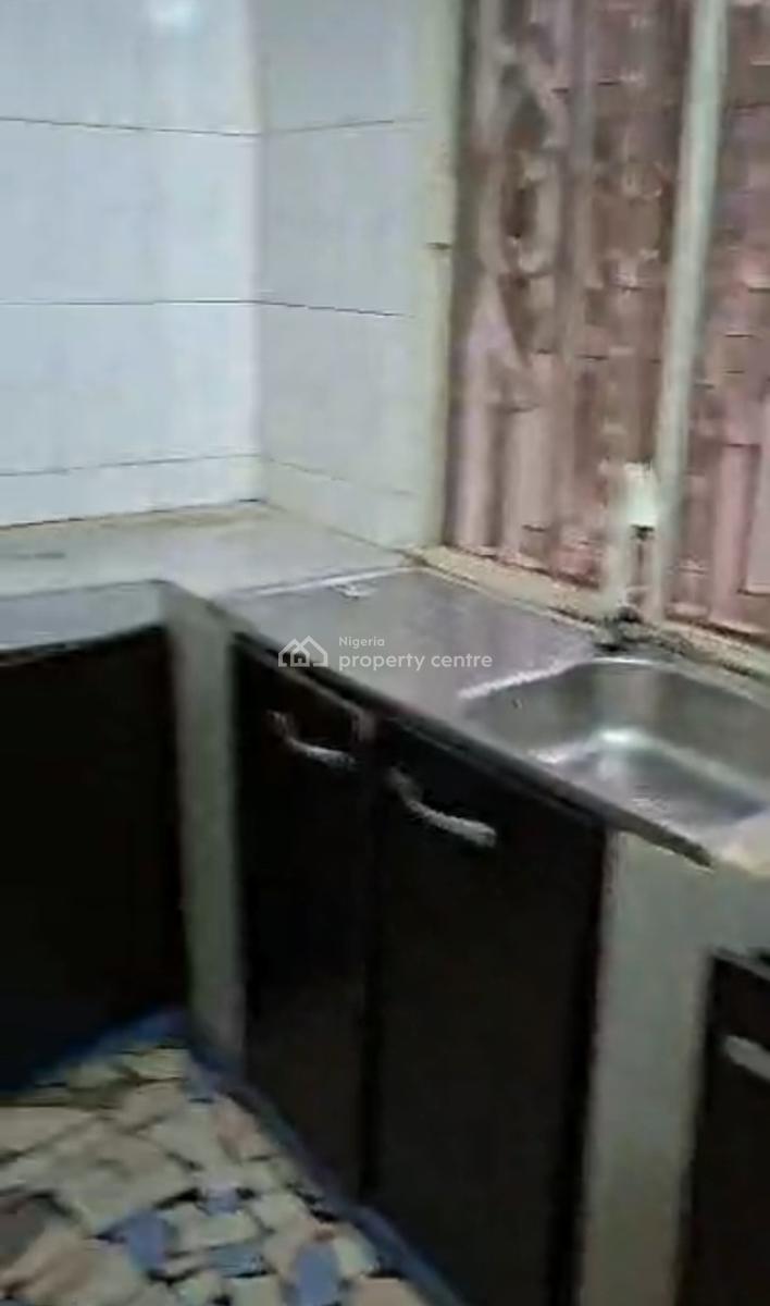 Mini Flat, Gra Phase 2, Magodo, Lagos, Mini Flat (room and Parlour) for Rent
