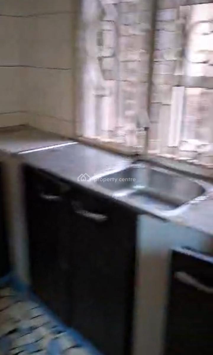 Mini Flat, Gra Phase 2, Magodo, Lagos, Mini Flat (room and Parlour) for Rent