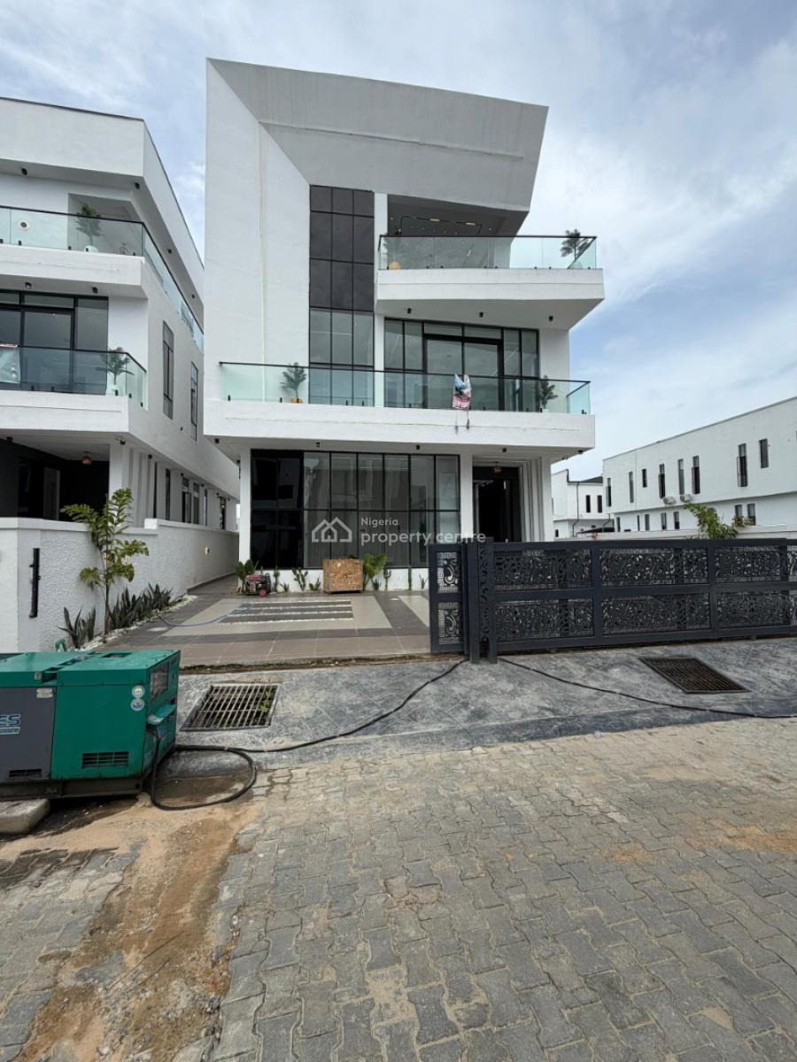 Exquisite 5 B/r Detached House, Lekki, Lagos, Detached Duplex for Sale