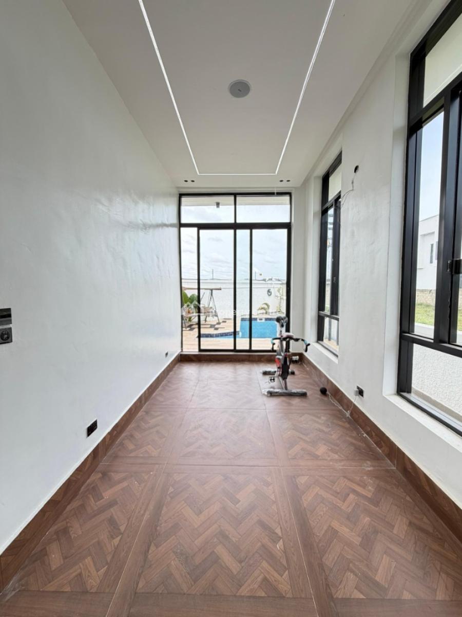 Exquisite 5 B/r Detached House, Lekki, Lagos, Detached Duplex for Sale