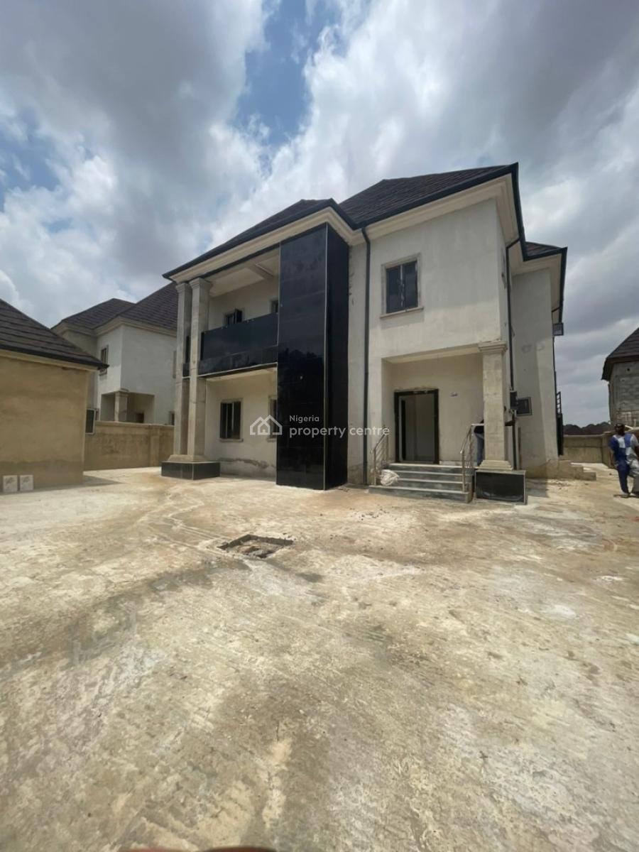 3bedroom Flat Available in an Estate, Airport Road, Opposite Dunamis Church, Lugbe, Lugbe District, Abuja, Detached Duplex for Rent