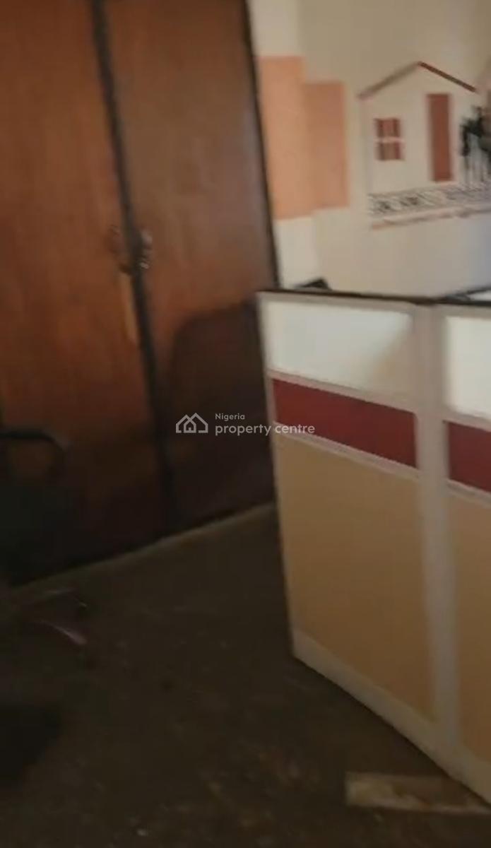 3 Bedroom Flat for Office Use, Jumofaq Bus Stop, Ikorodu, Lagos, Flat / Apartment for Rent