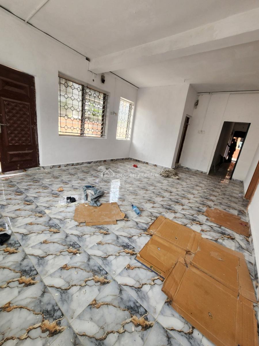 Ground Floor 4 Bedroom Flat with All Rooms Ensuit, Falolu, Surulere, Lagos, Flat / Apartment for Rent