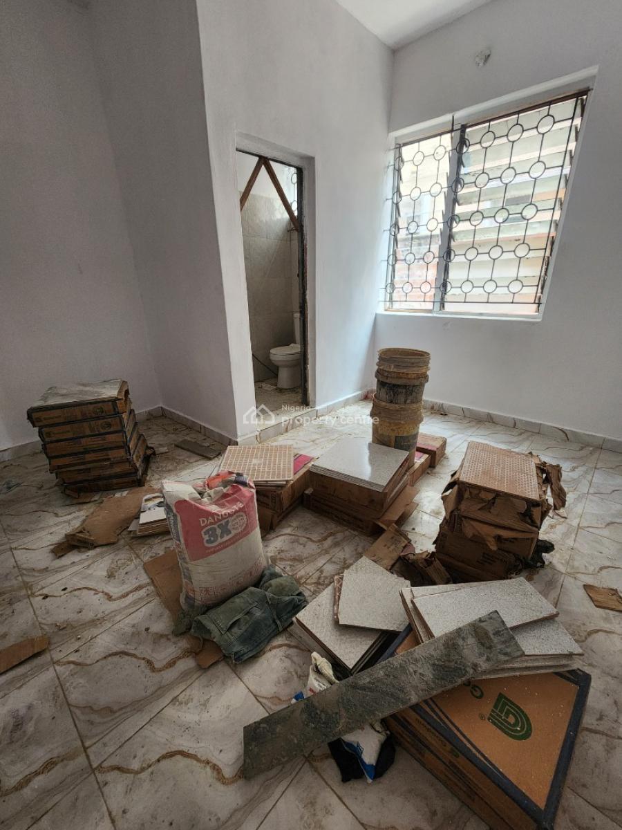 Ground Floor 4 Bedroom Flat with All Rooms Ensuit, Falolu, Surulere, Lagos, Flat / Apartment for Rent
