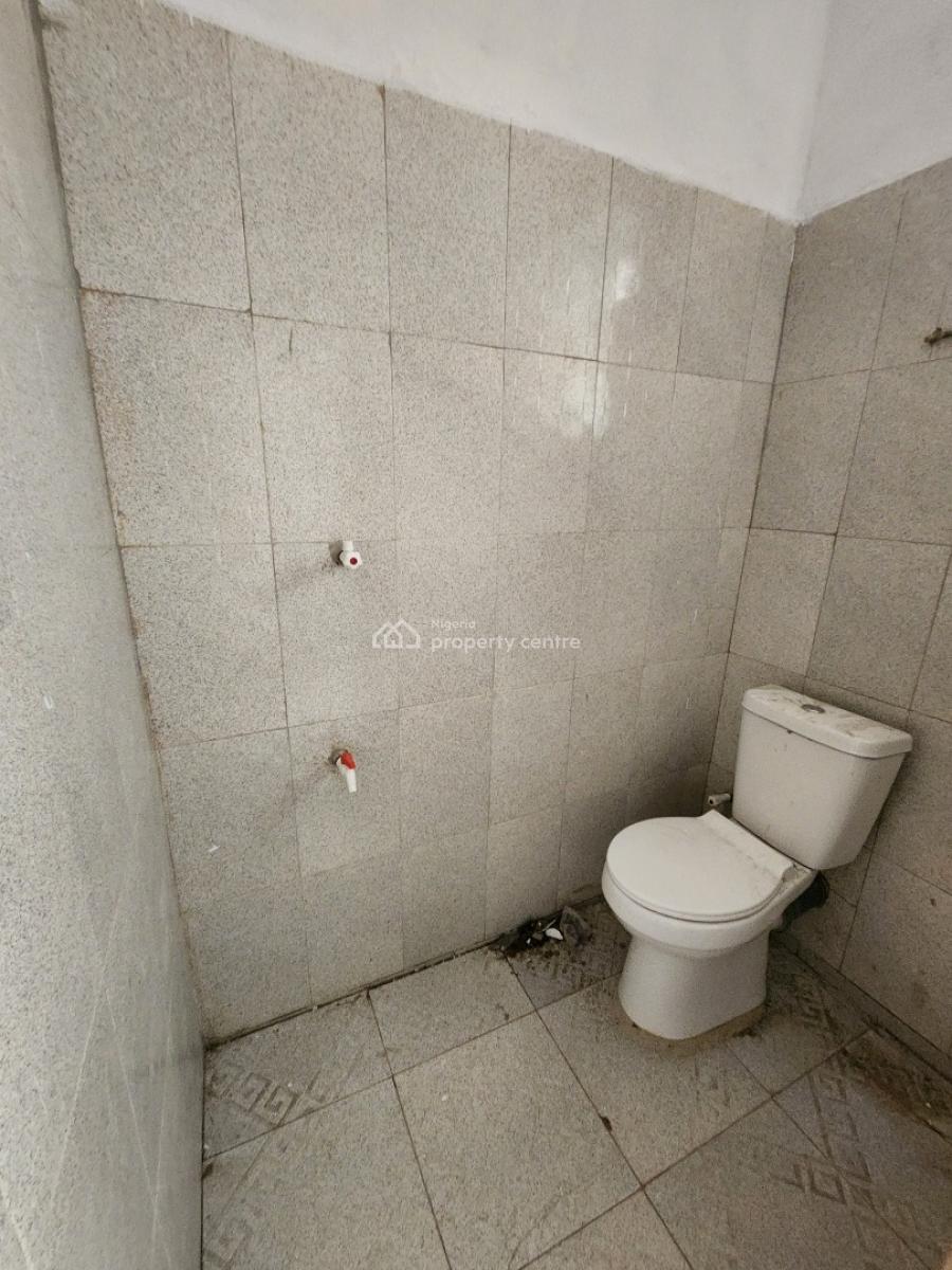 Ground Floor 4 Bedroom Flat with All Rooms Ensuit, Falolu, Surulere, Lagos, Flat / Apartment for Rent