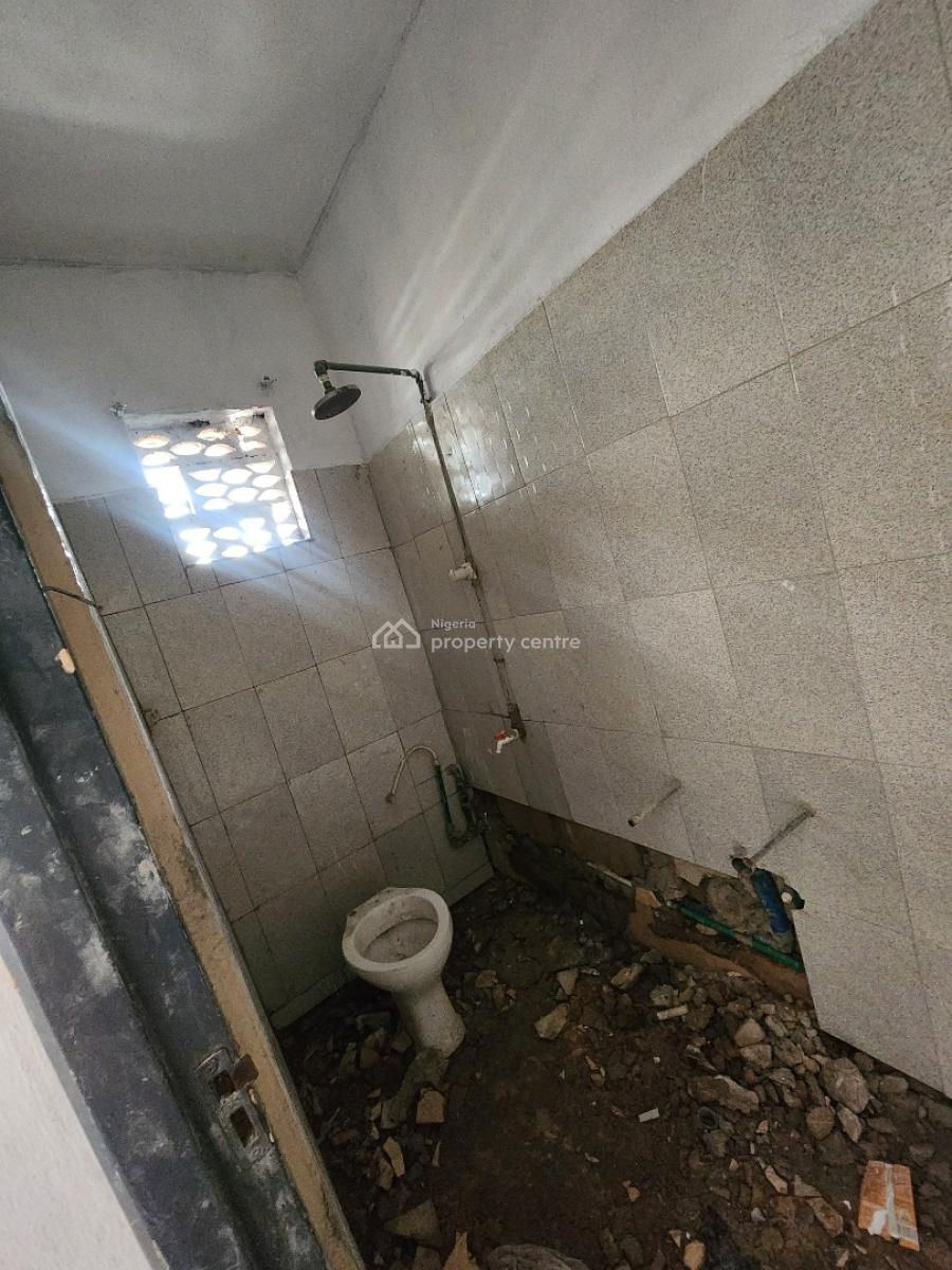 Ground Floor 4 Bedroom Flat with All Rooms Ensuit, Falolu, Surulere, Lagos, Flat / Apartment for Rent