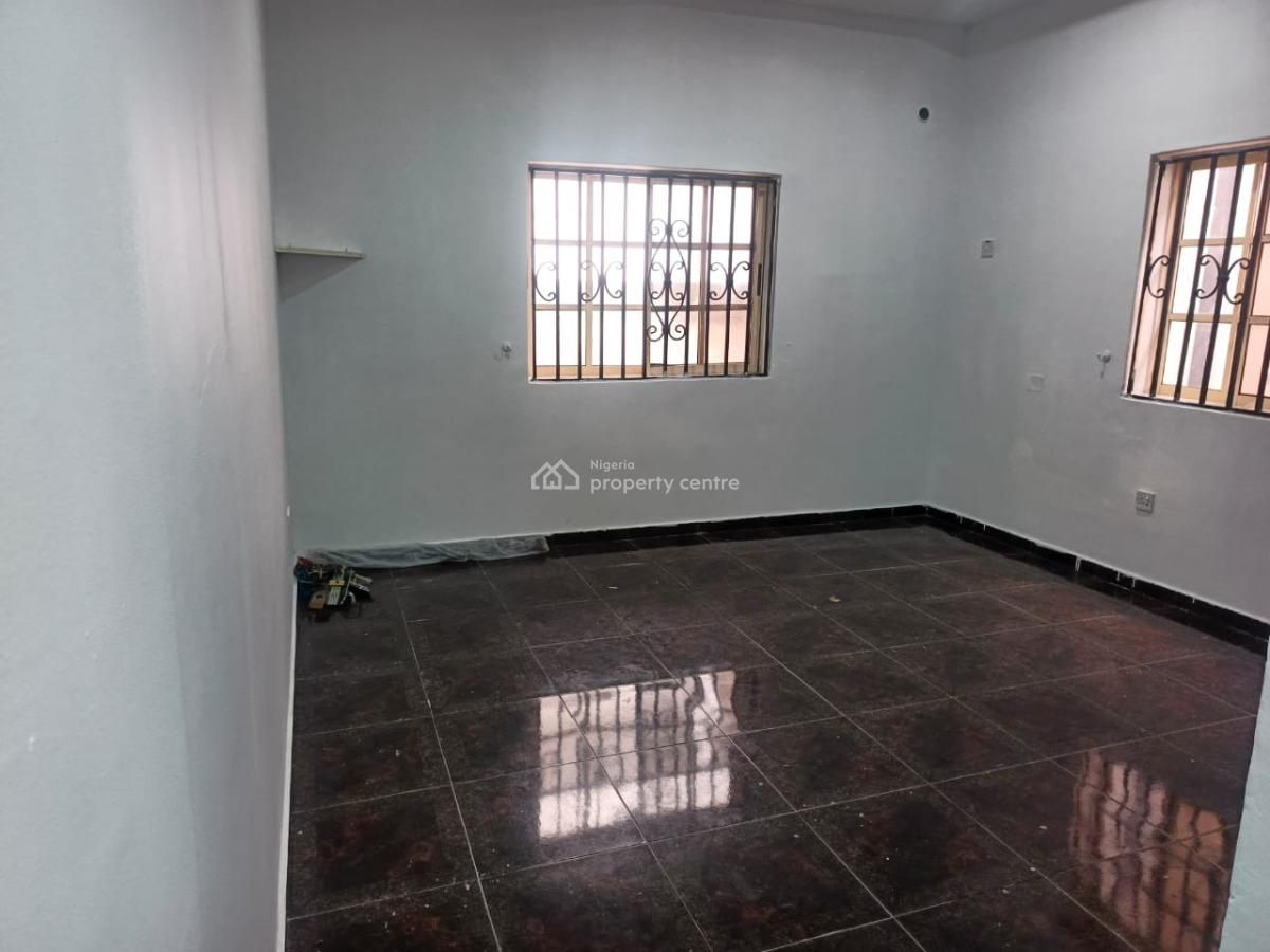 Spacious 3 Bedroom Flat, Lekki, Lagos, Flat / Apartment for Rent