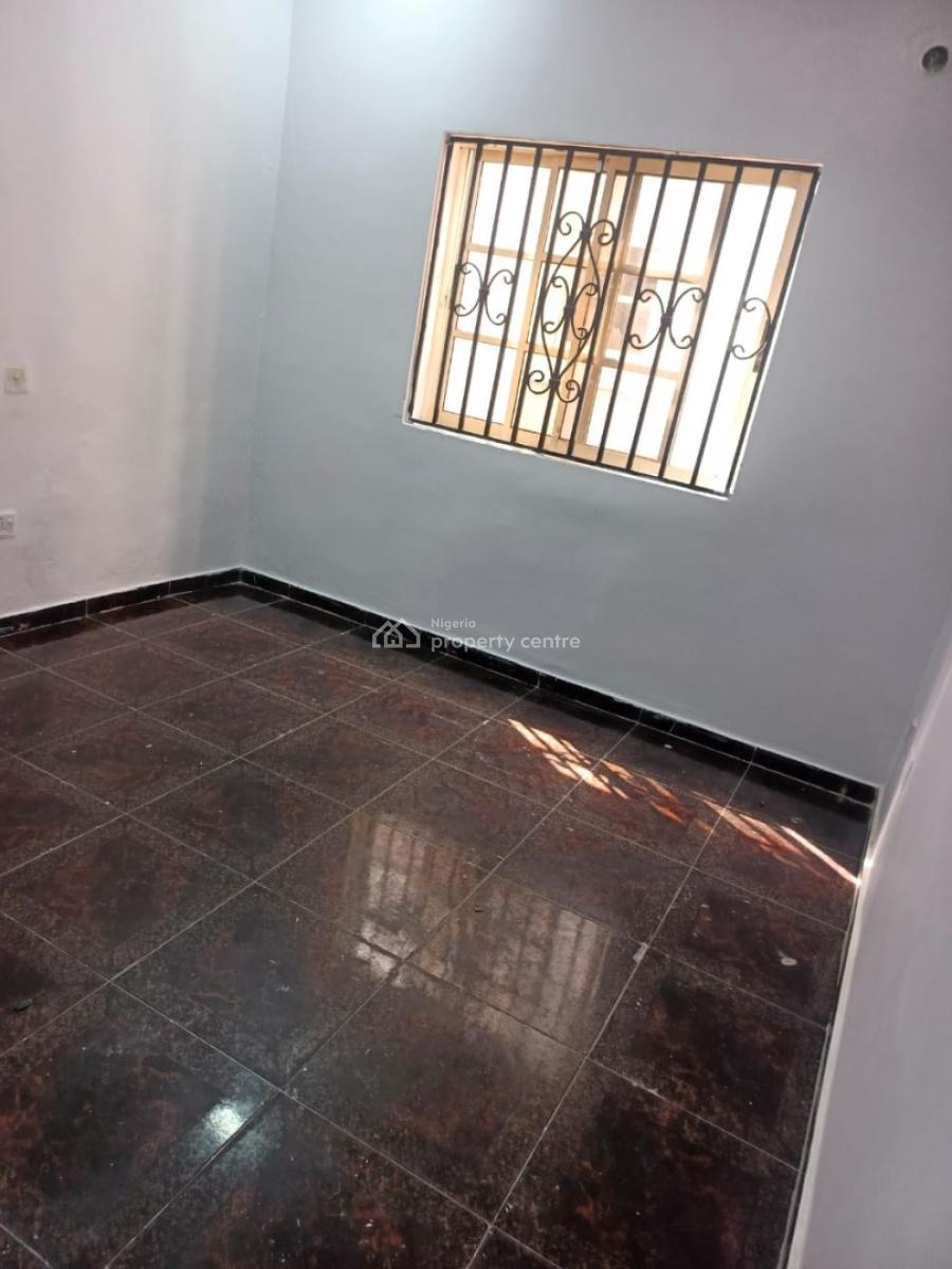 Spacious 3 Bedroom Flat, Lekki, Lagos, Flat / Apartment for Rent