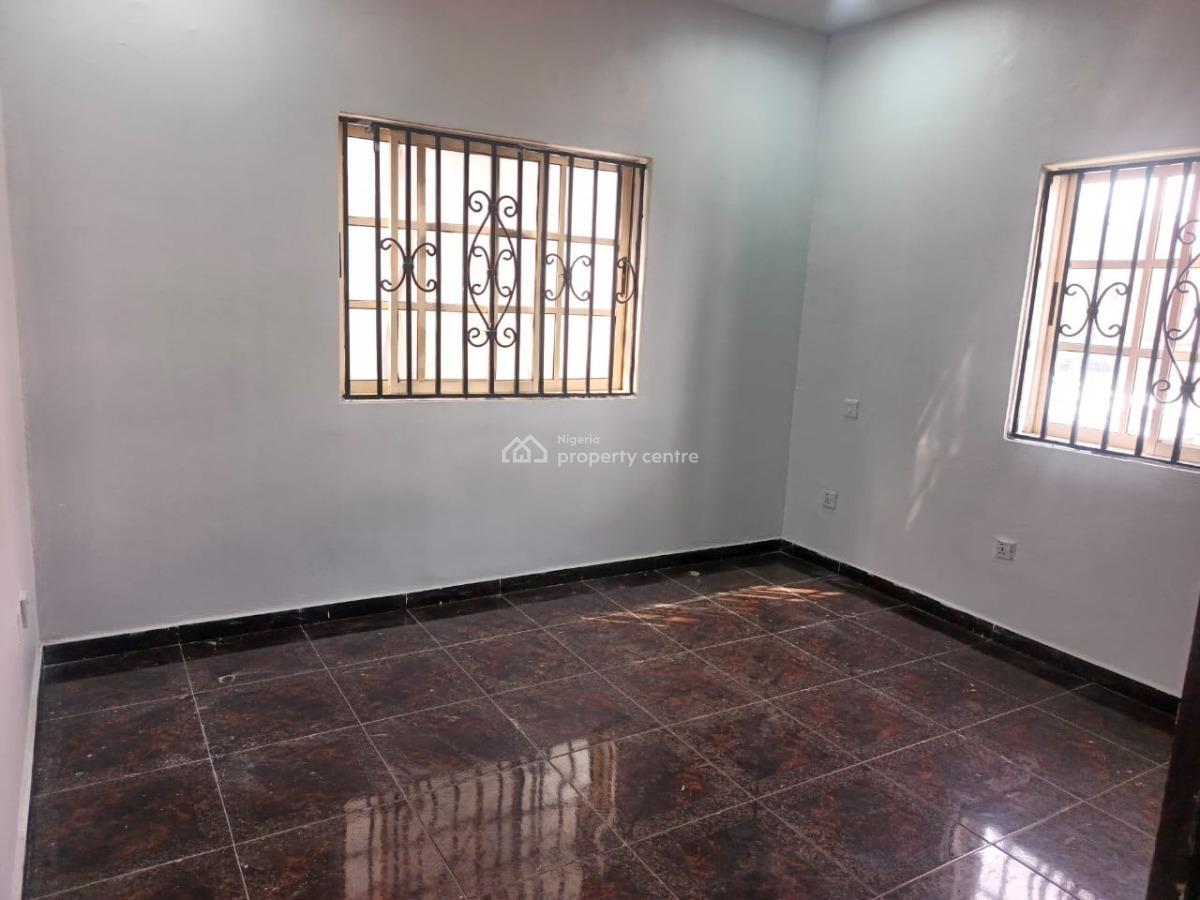 Spacious 3 Bedroom Flat, Lekki, Lagos, Flat / Apartment for Rent