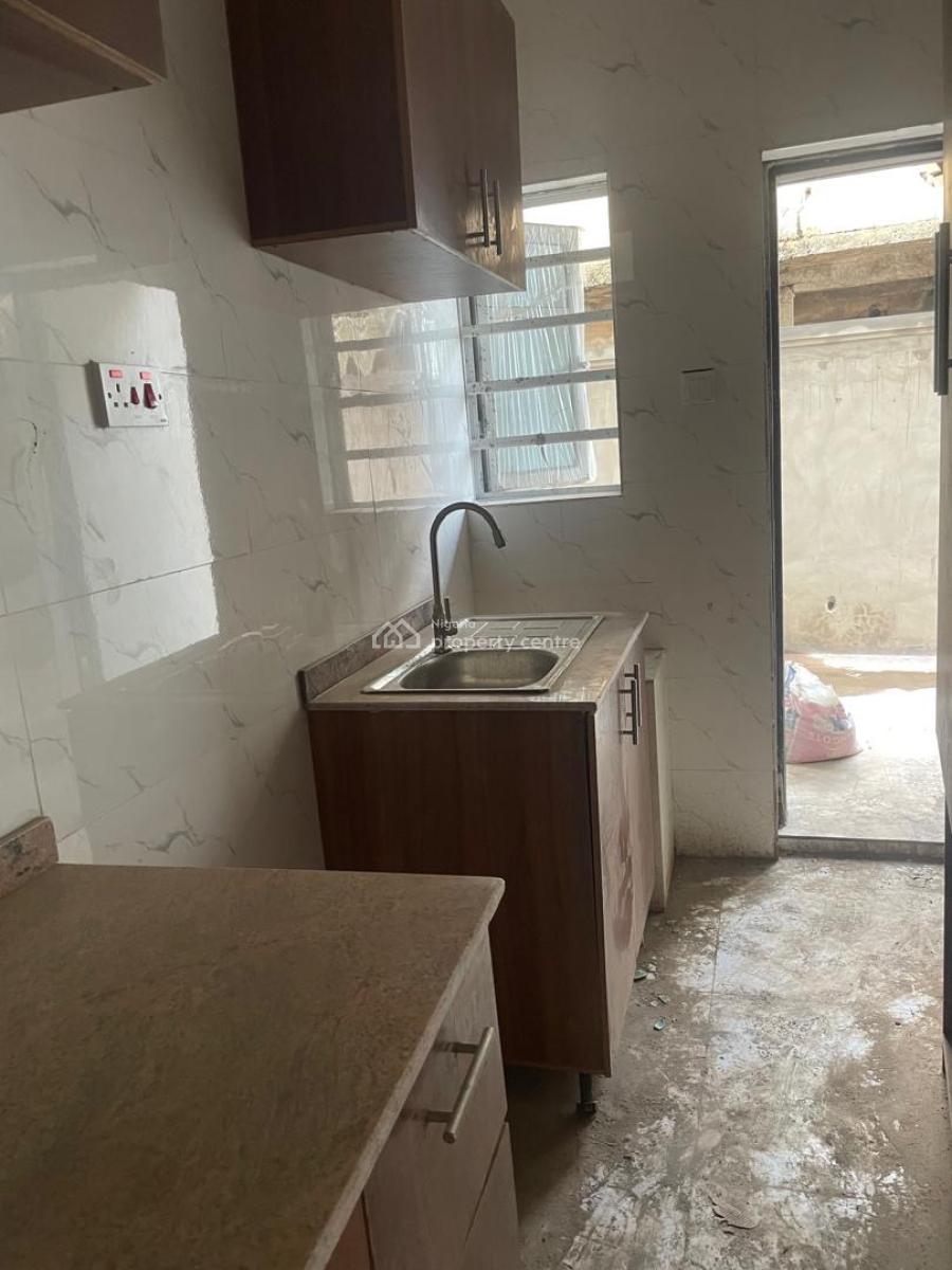 Brand New Luxury 2 Bedroom Apartment All Rooms En-suite with Visitors, Ojodu, Lagos, Flat / Apartment for Rent