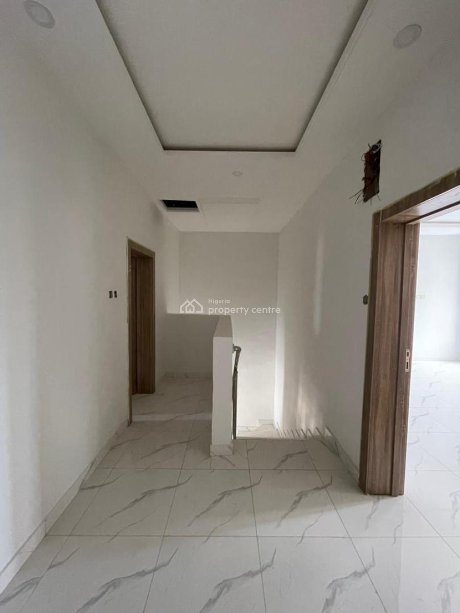 3 Bedroom Terraced Duplex  in a Communual Living Space, Ajah, Lekki, Lagos, Terraced Duplex for Sale