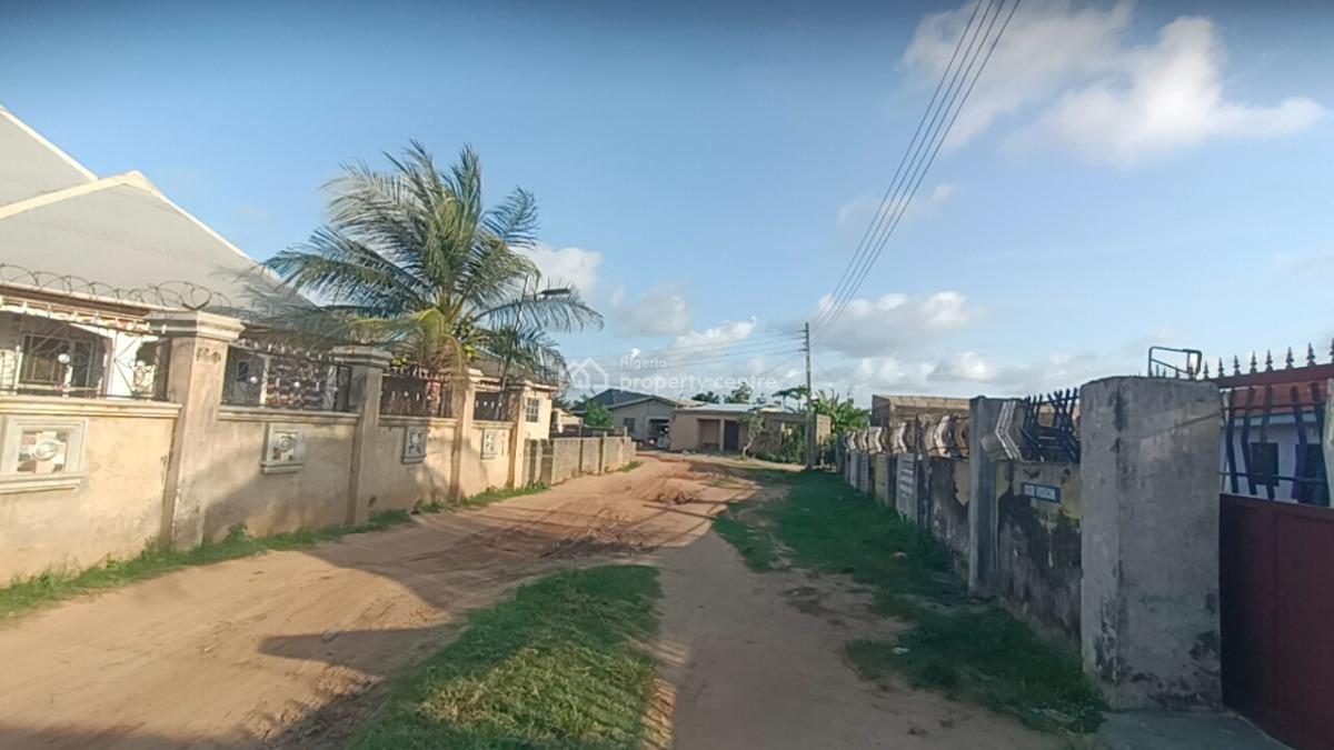 Uncompleted Storey Building of 6unit of 2bedroom Flat on Full Plot, Offin Igbogbo Ikorodu Lagos State, Igbogbo, Ikorodu, Lagos, Block of Flats for Sale