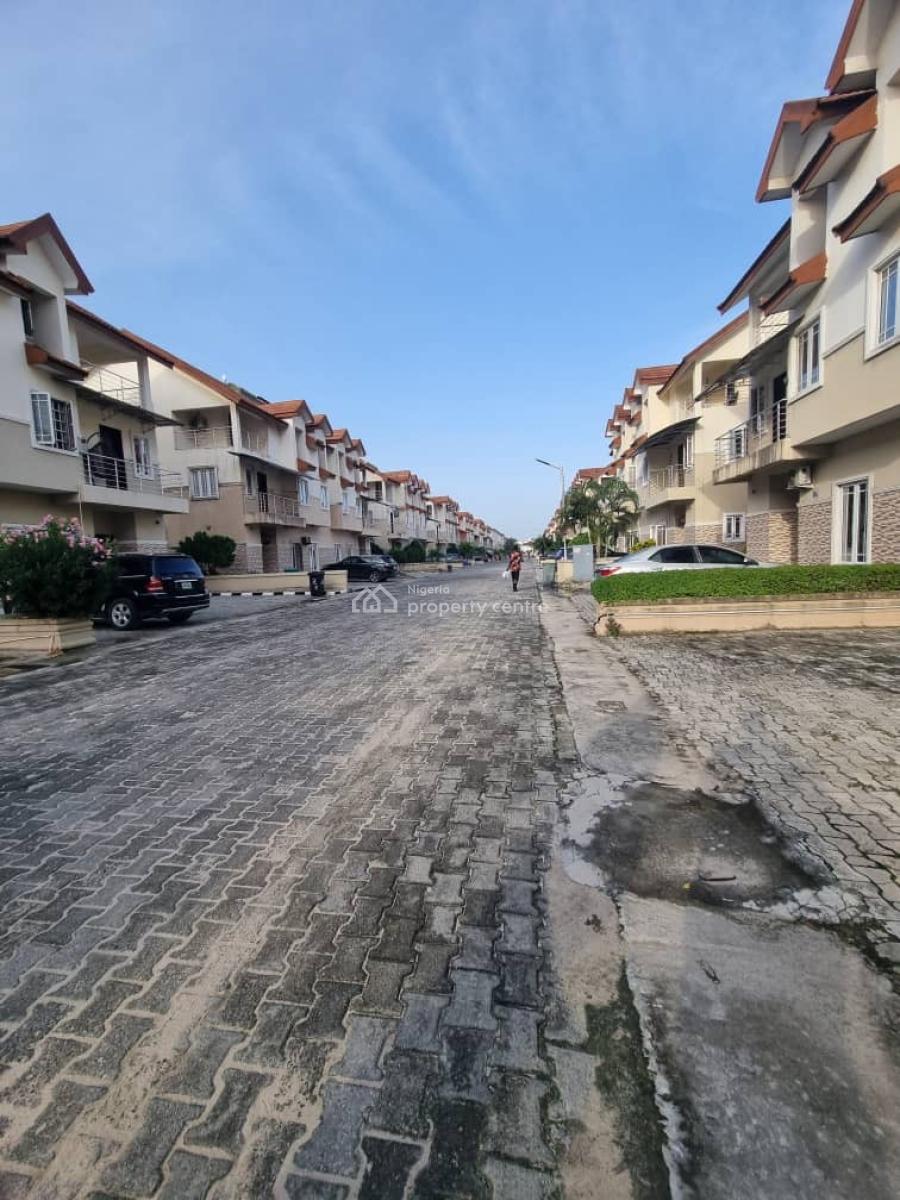Fully Serviced 4 Bedrooms Terrace Duplex with Bq, Orchid Lekki ,cooplag Estate, Lekki Phase 2, Lekki, Lagos, Terraced Duplex for Rent