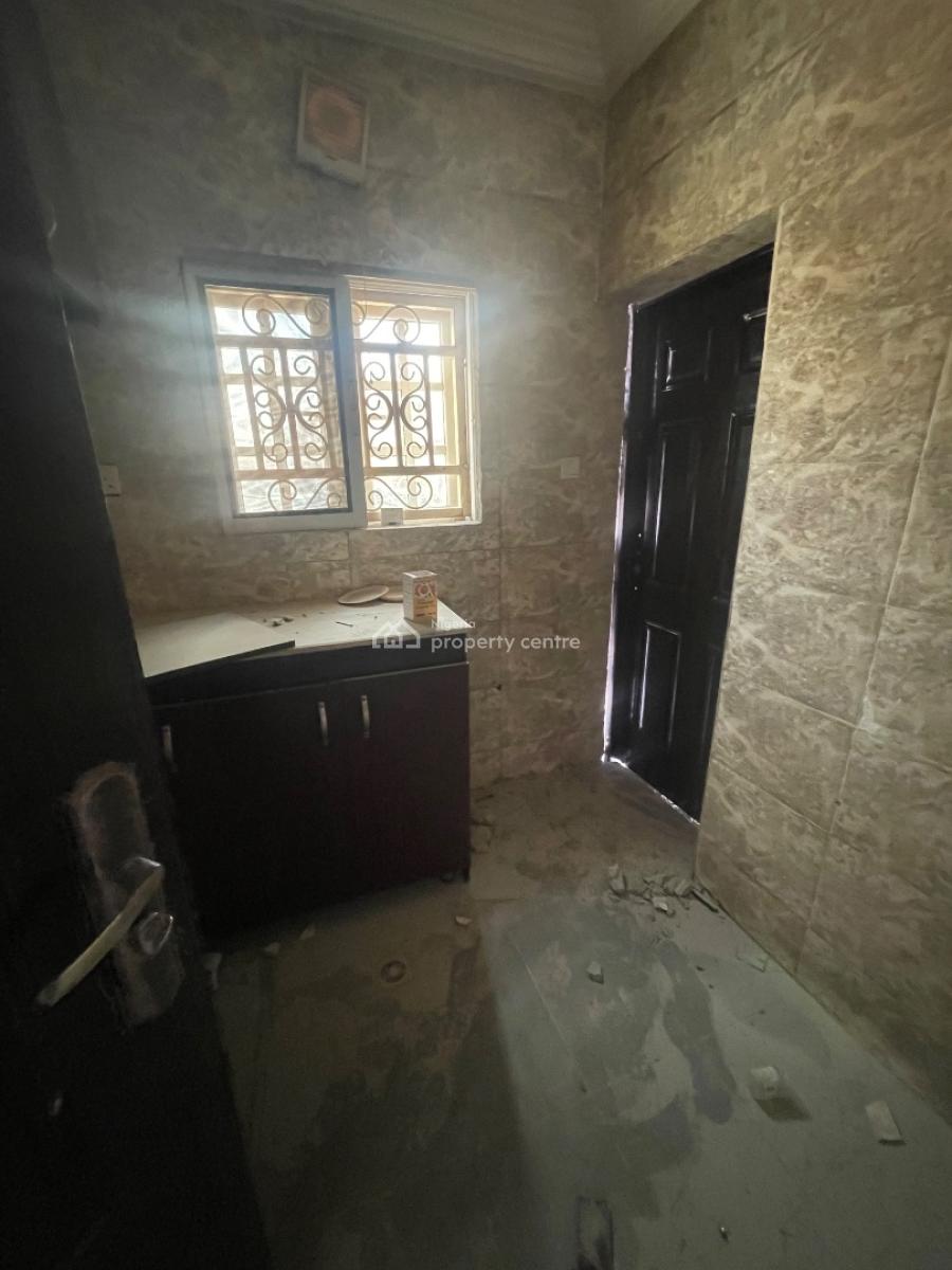 Well Renovated One Bedroom Semi Detached Bungalow, Gwarinpa, Abuja, Semi-detached Bungalow for Rent