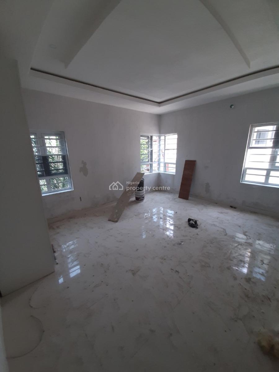 Tastefully Finished and Self-serviced and Self-compound 5 Bedroom En-s, Lekki Phase 1, Lekki, Lagos, Semi-detached Duplex for Rent