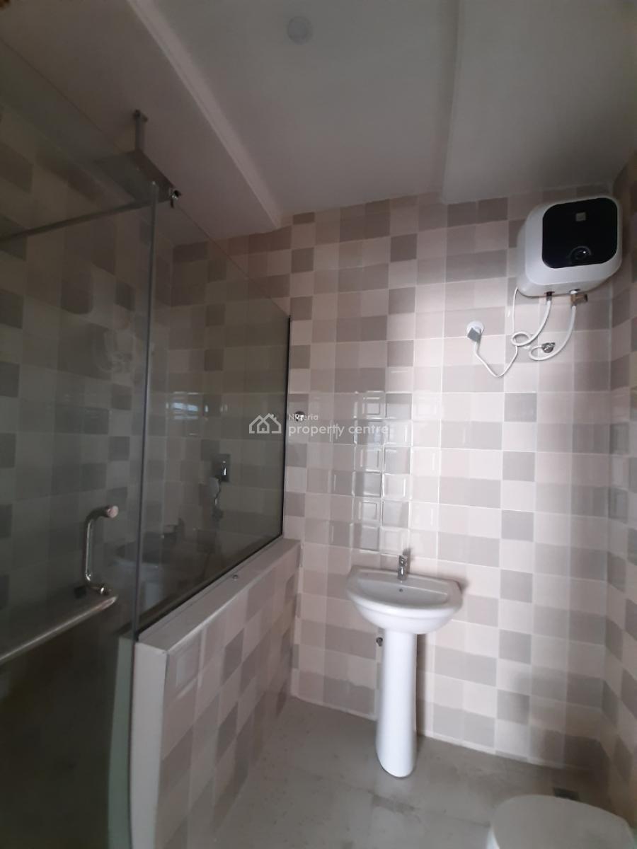 Tastefully Finished and Self-serviced and Self-compound 5 Bedroom En-s, Lekki Phase 1, Lekki, Lagos, Semi-detached Duplex for Rent