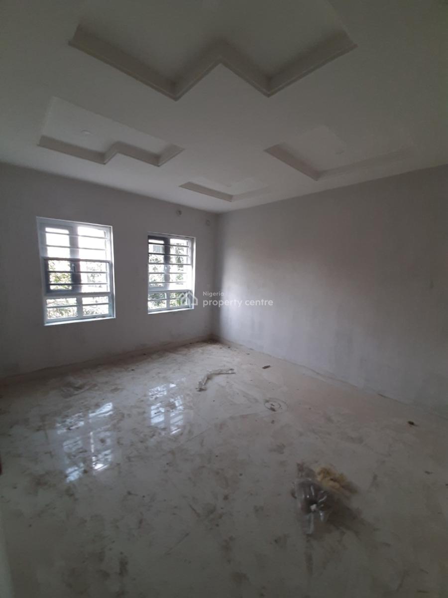 Tastefully Finished and Self-serviced and Self-compound 5 Bedroom En-s, Lekki Phase 1, Lekki, Lagos, Semi-detached Duplex for Rent