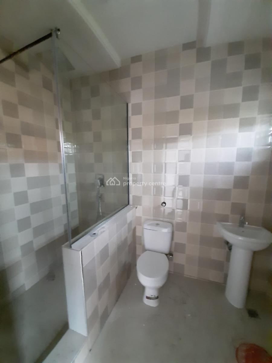 Tastefully Finished and Self-serviced and Self-compound 5 Bedroom En-s, Lekki Phase 1, Lekki, Lagos, Semi-detached Duplex for Rent
