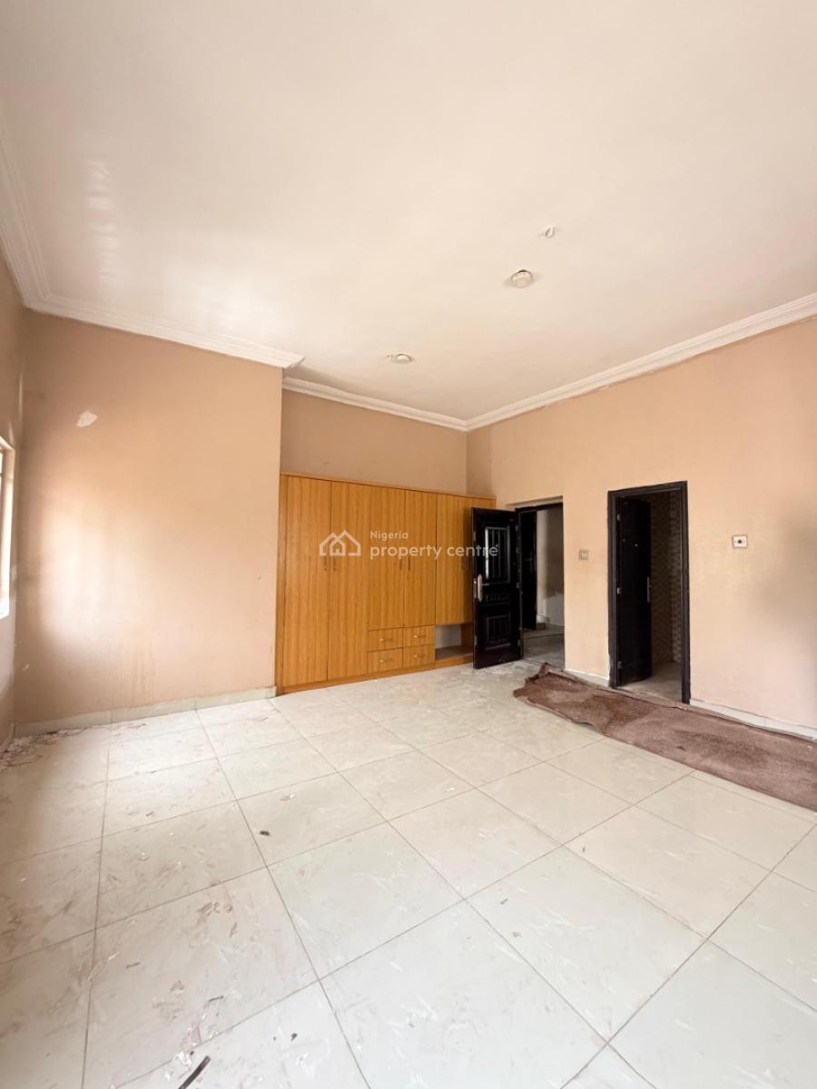 Nice Finished 3 Bedroom Flat on a First Floor, Nice Location at Mabushi, Mabushi, Abuja, Flat / Apartment for Rent