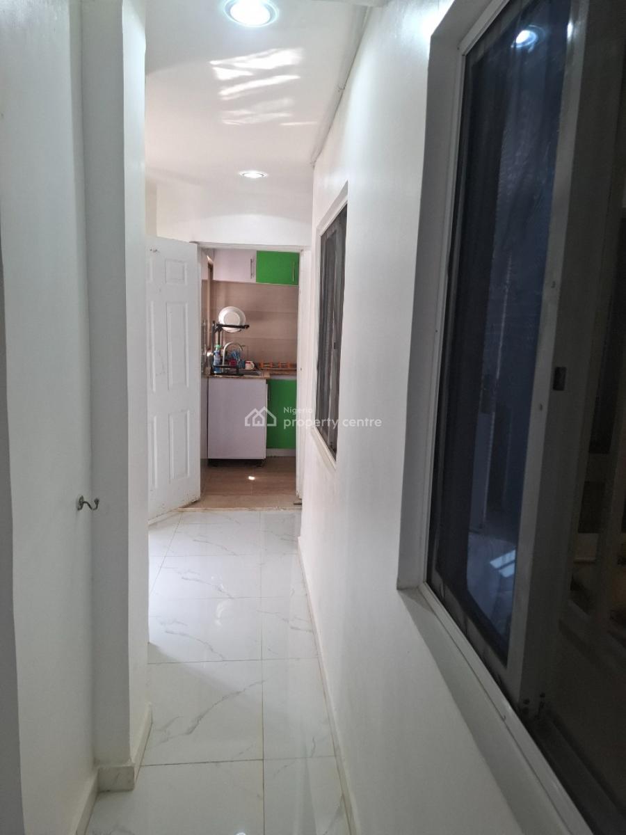 Nice 1 Bedroom Flat with Solar for Office Or Residence, Nice Location at Wuse2, Wuse 2, Abuja, Flat / Apartment for Sale
