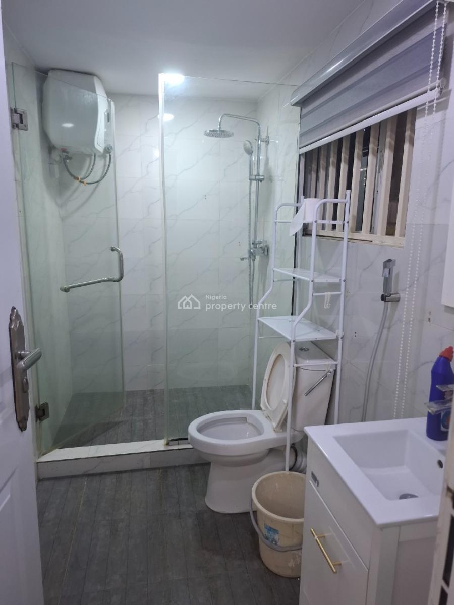 Nice 1 Bedroom Flat with Solar for Office Or Residence, Nice Location at Wuse2, Wuse 2, Abuja, Flat / Apartment for Sale