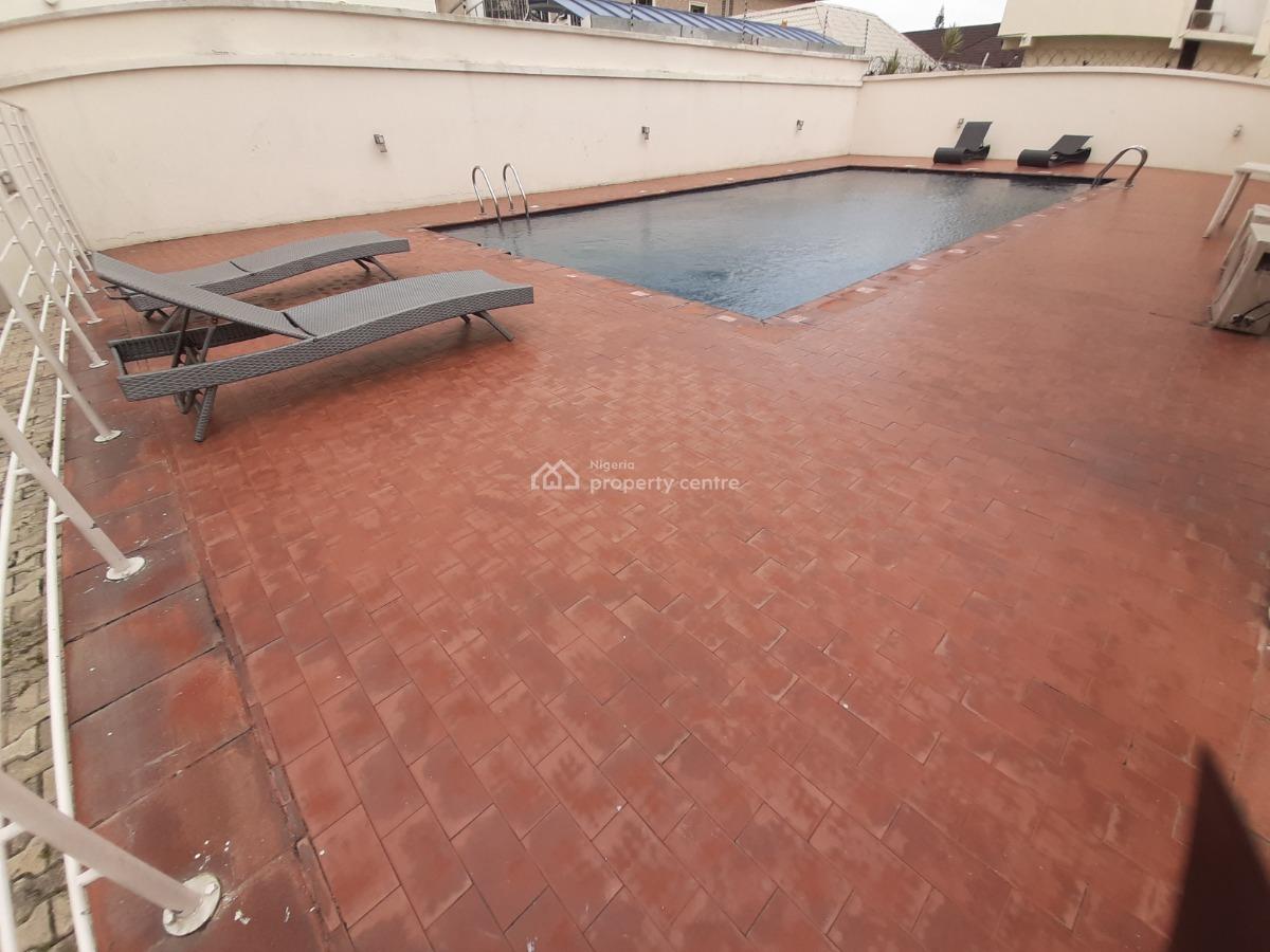 Serviced 3 Bedroom En-suite Flat, Lekki Phase 1, Lekki, Lagos, Flat / Apartment for Rent
