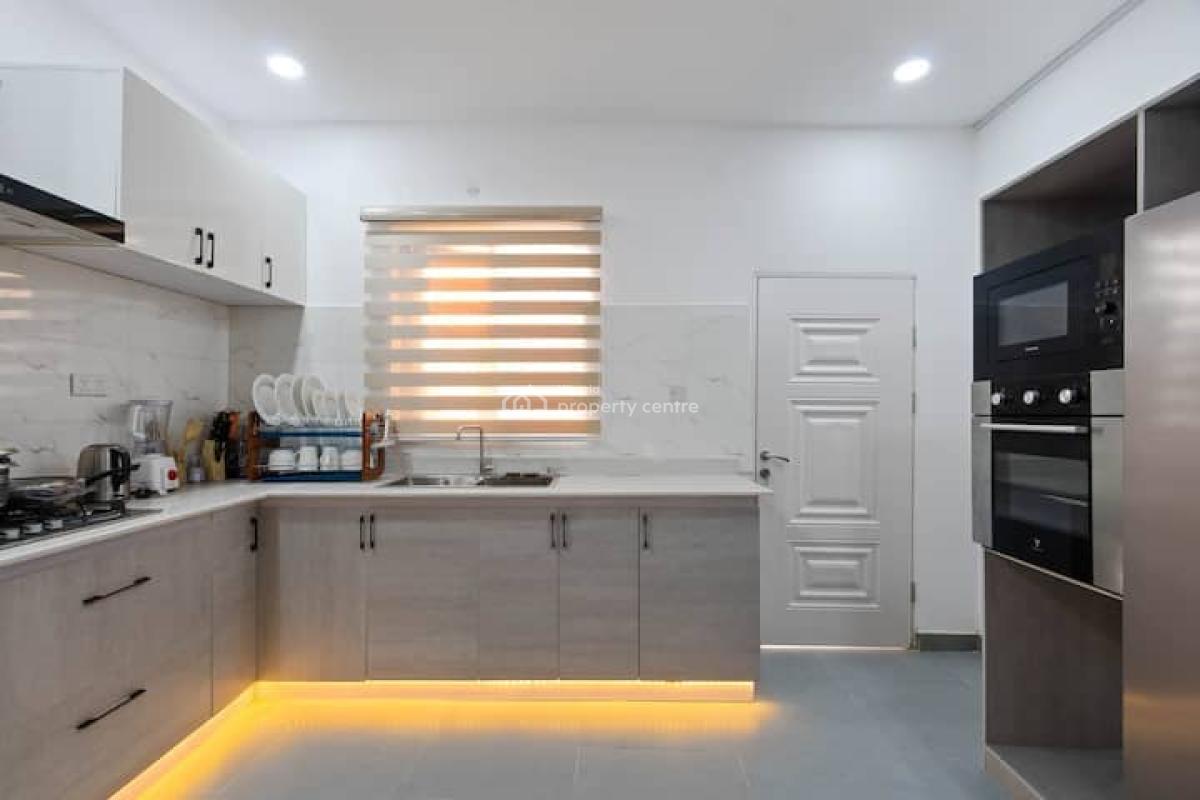 Beautiful 2 Bedroom Apartment Available for Bookings From Tomorrow!!!, Lekki Phase 1, Lekki, Lagos, House Short Let