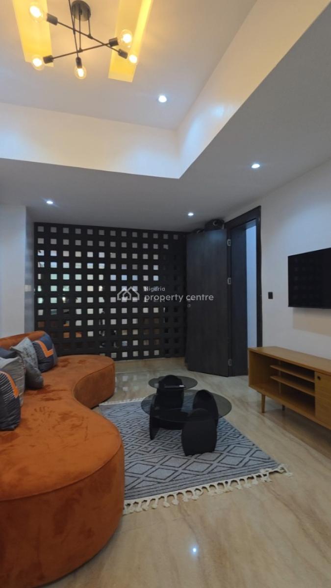 Luxury Fully Furnished  4 Bedroom Maisonette, Olaleye New Town Estate, Iponri, Surulere, Lagos, Flat / Apartment for Rent