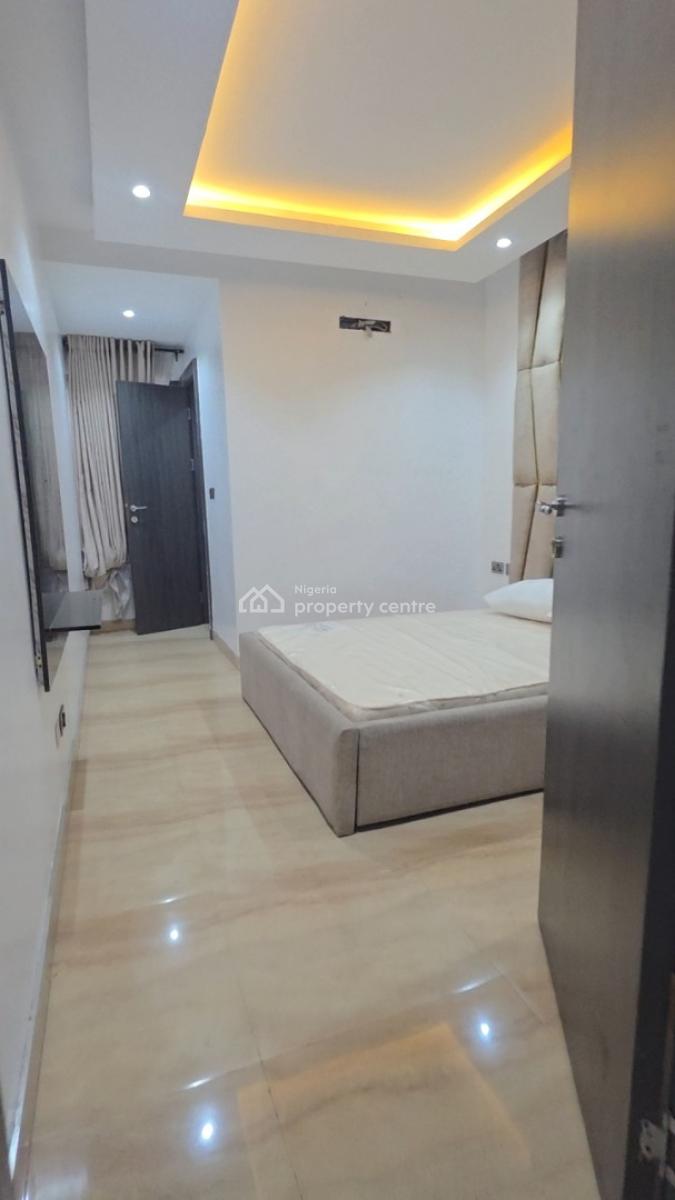 Luxury Fully Furnished  4 Bedroom Maisonette, Olaleye New Town Estate, Iponri, Surulere, Lagos, Flat / Apartment for Rent