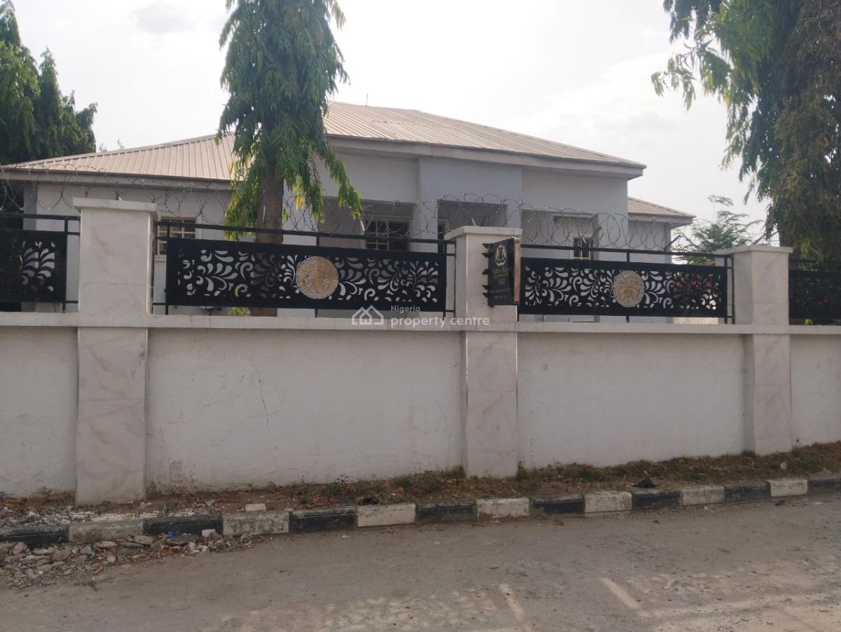 17bedrooms Detached Duplex Bq, Utako District, Utako, Abuja, Detached Duplex for Sale