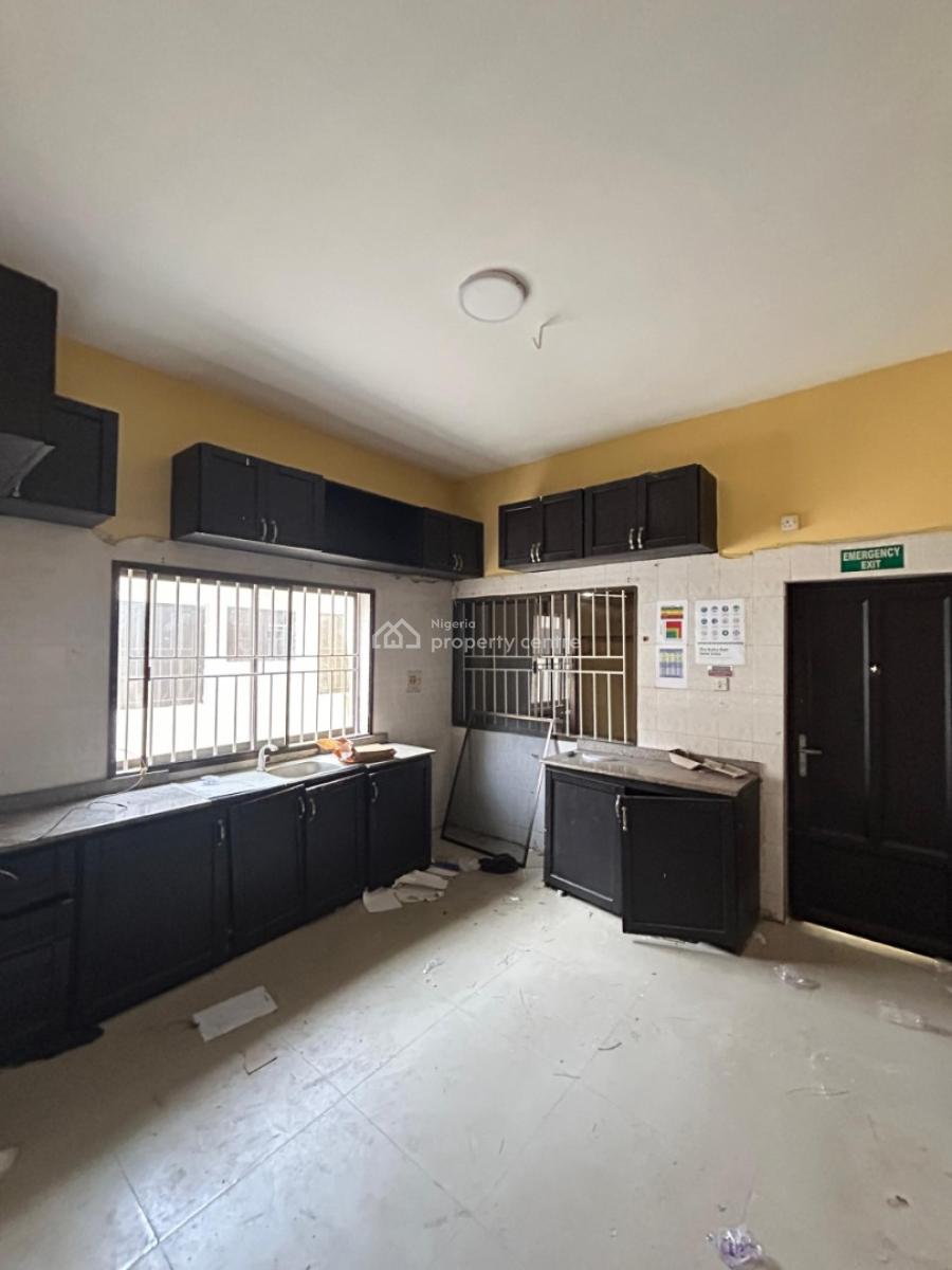 Spacious 7bedroom Duplex with Bq in a Secured Environment, Victoria Island (vi), Lagos, Commercial Property for Rent