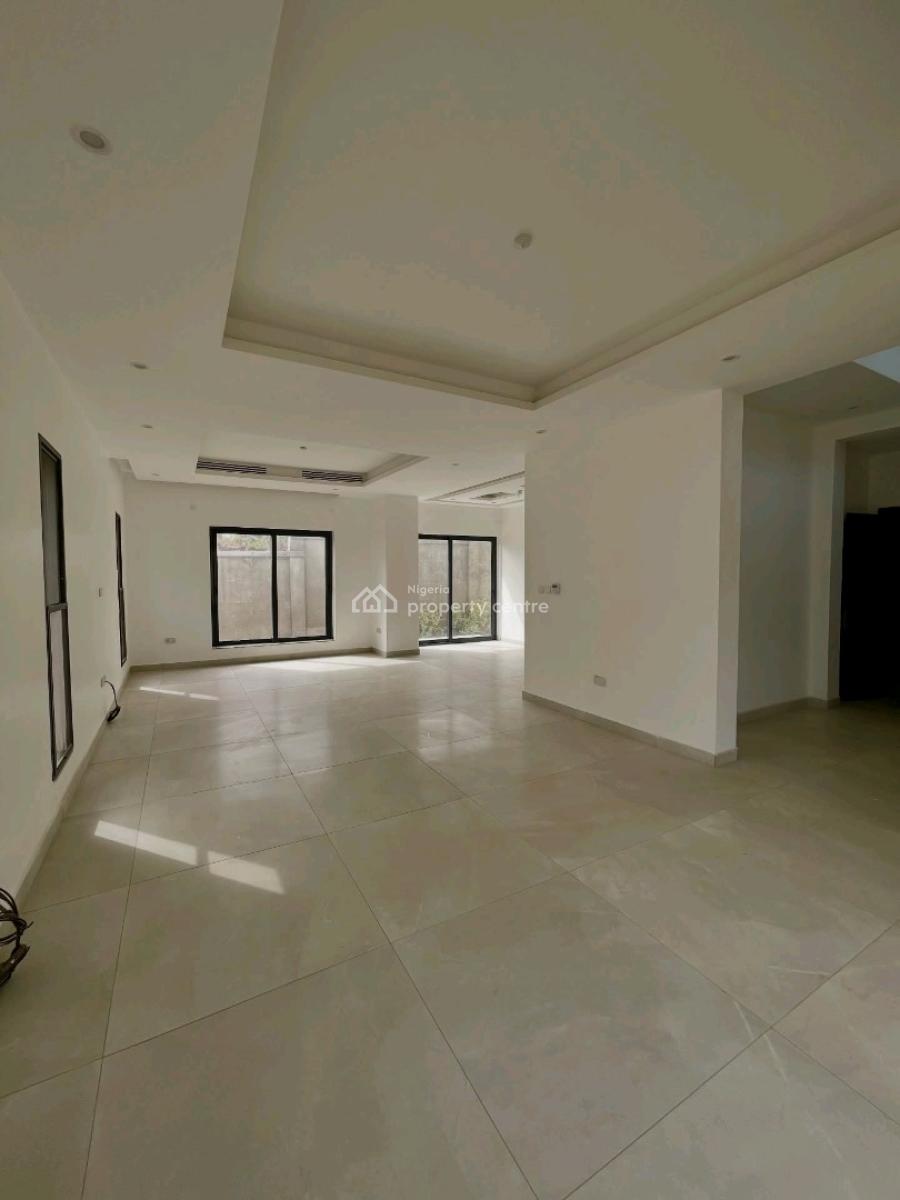 Beautifully Bright and Impressive 4 Bedrooms Detached Home, Asokoro District, Abuja, Detached Duplex for Sale