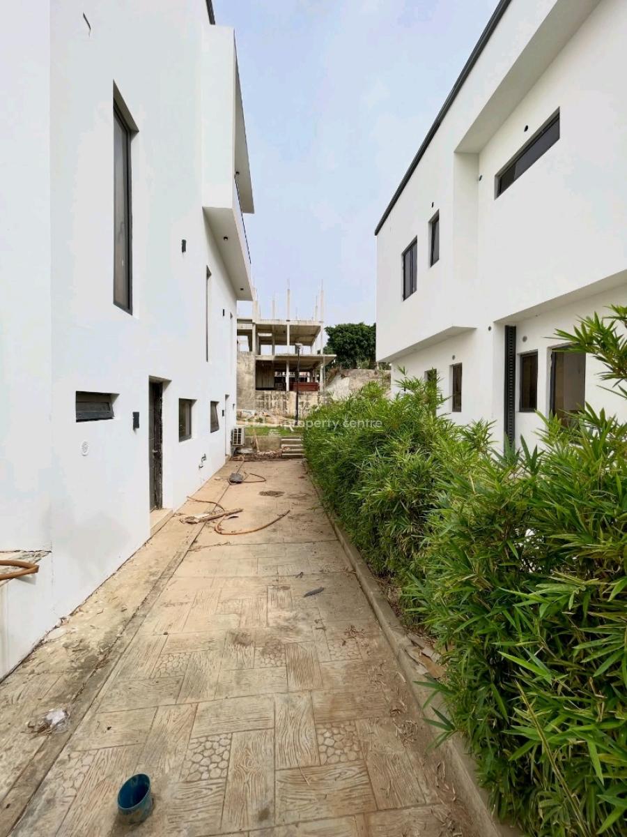 Beautifully Bright and Impressive 4 Bedrooms Detached Home, Asokoro District, Abuja, Detached Duplex for Sale