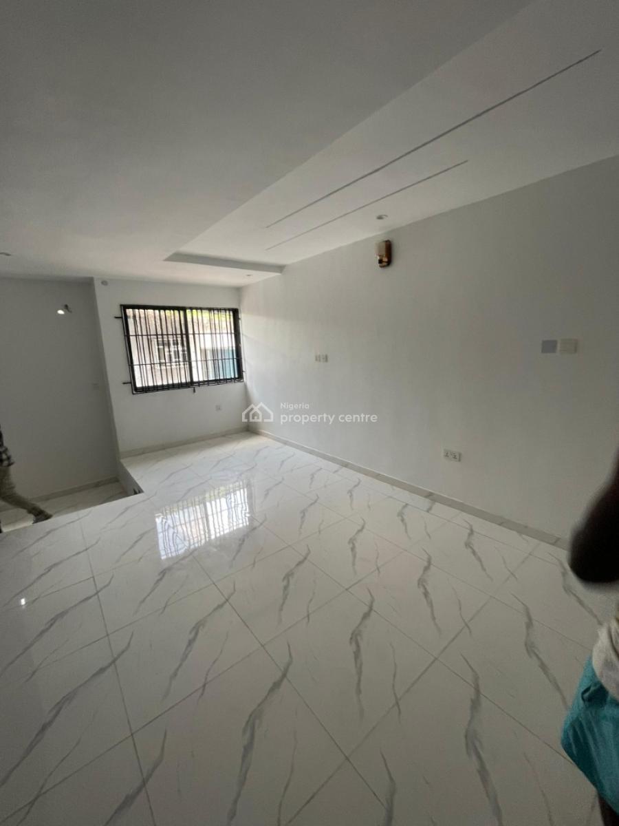 4 Bedroom Semi Detached with 2 Rooms Bq, Ibezim Street Off Adelabu Surulere, Surulere, Lagos, House for Rent