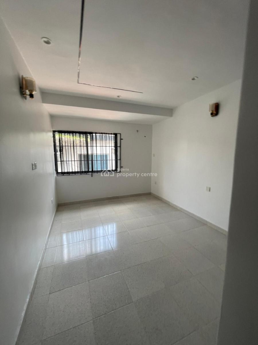4 Bedroom Semi Detached with 2 Rooms Bq, Ibezim Street Off Adelabu Surulere, Surulere, Lagos, House for Rent