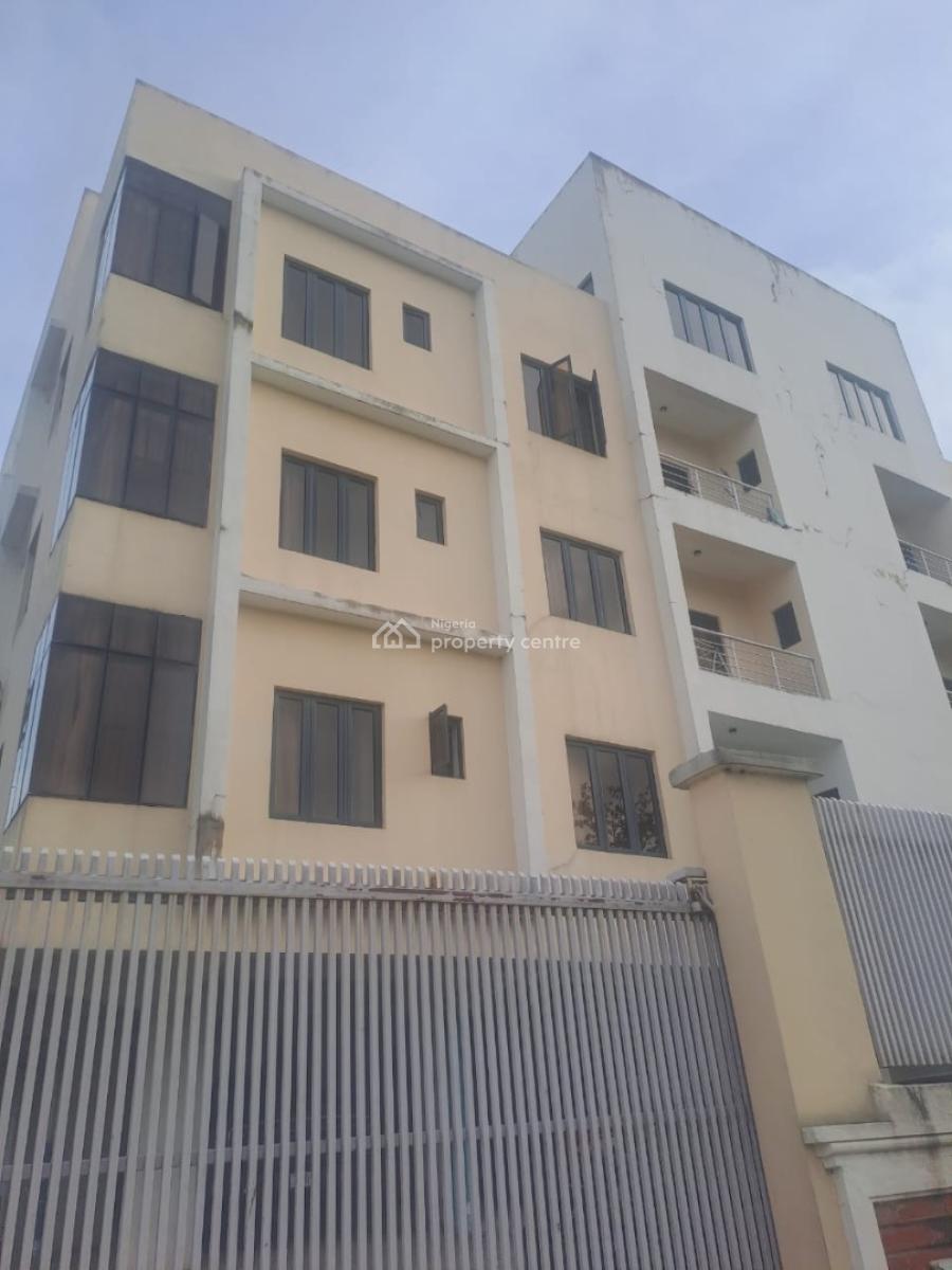 Luxury and Spacious 3 Bedroom Flat, Freedom Way, Lekki Phase 1, Lekki, Lagos, Flat / Apartment for Sale